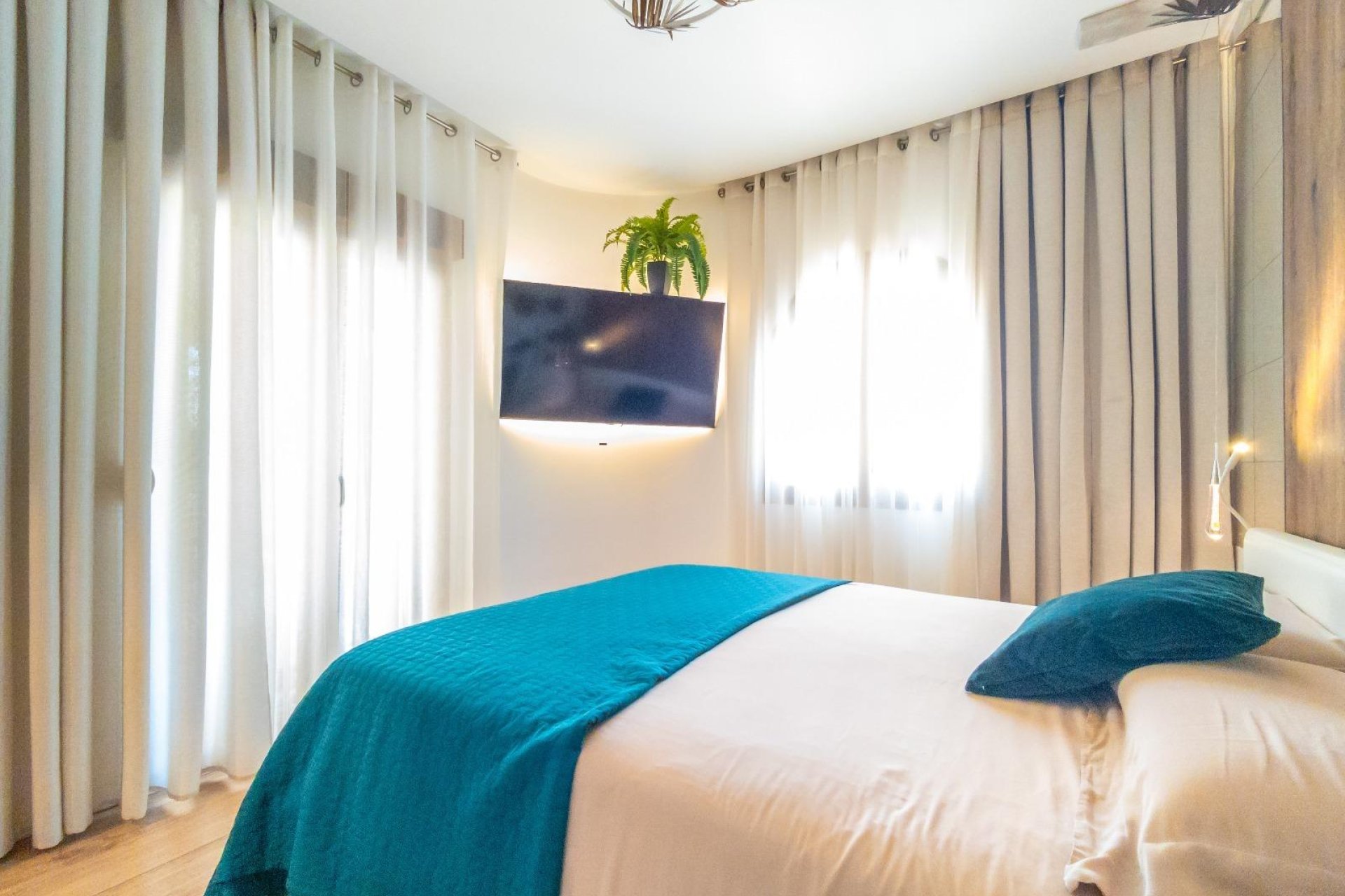 Resale - Villa -
Torrevieja - El chaparral