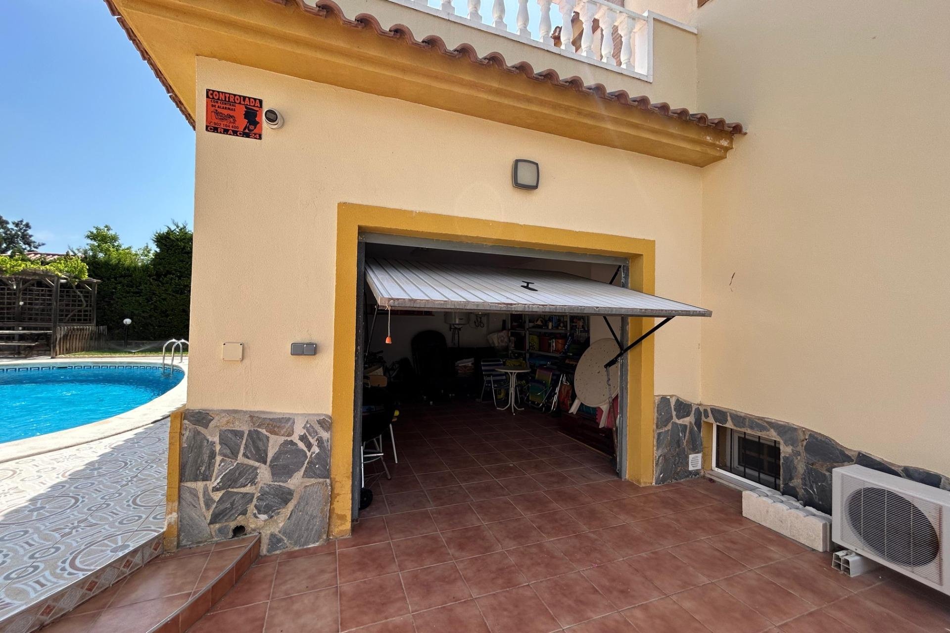 Resale - Villa -
Torrevieja - La Siesta - El Salado - Torreta