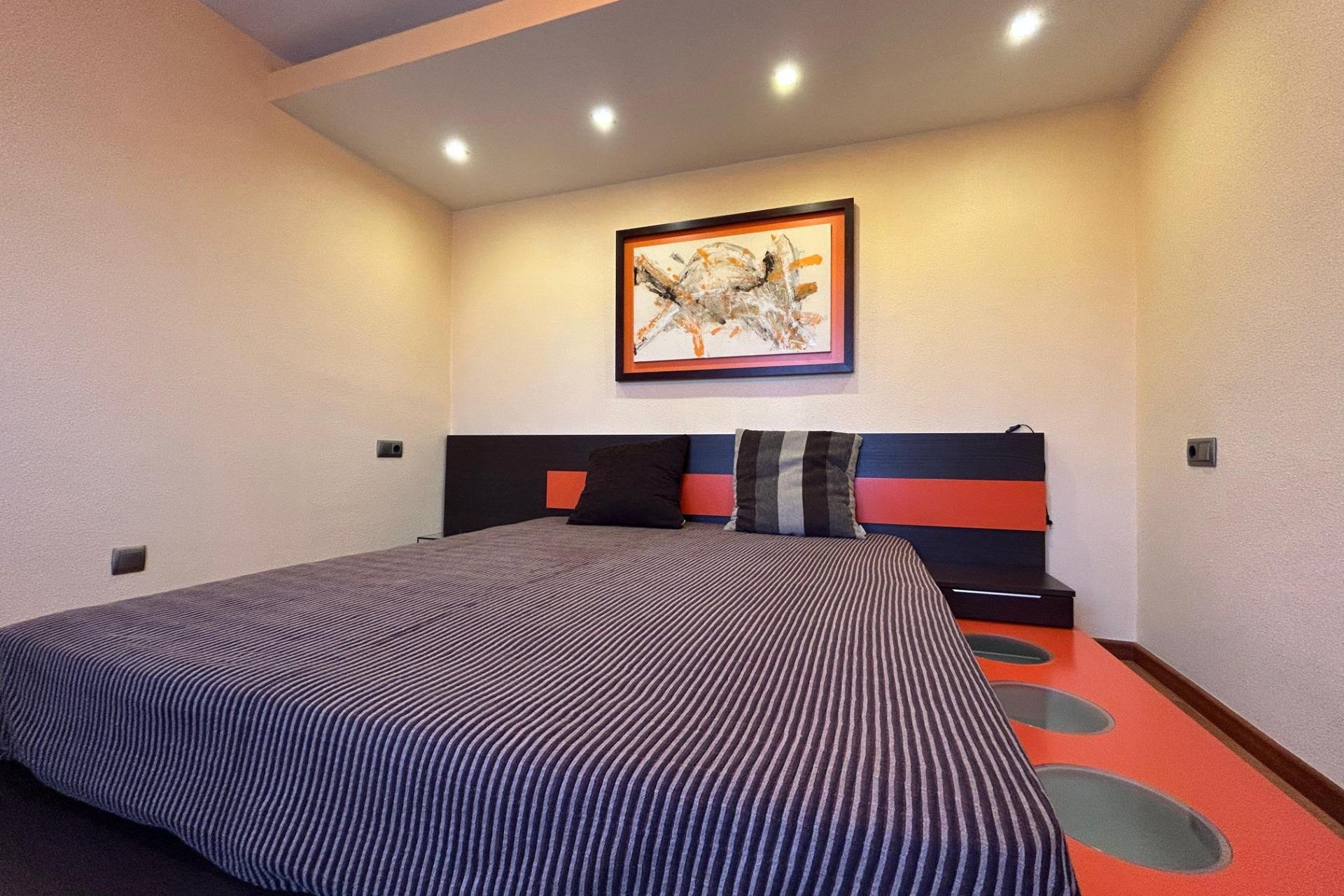 Resale - Villa -
Torrevieja - La Siesta - El Salado - Torreta