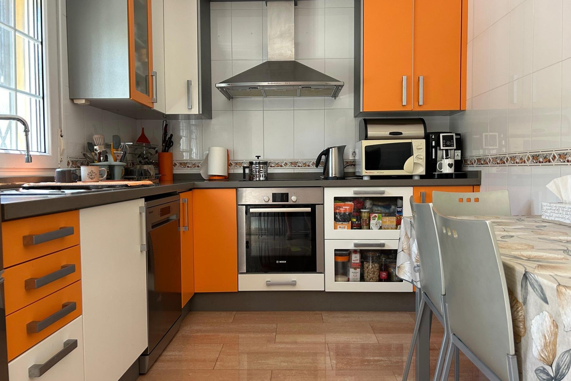 Resale - Villa -
Torrevieja - La Siesta - El Salado - Torreta