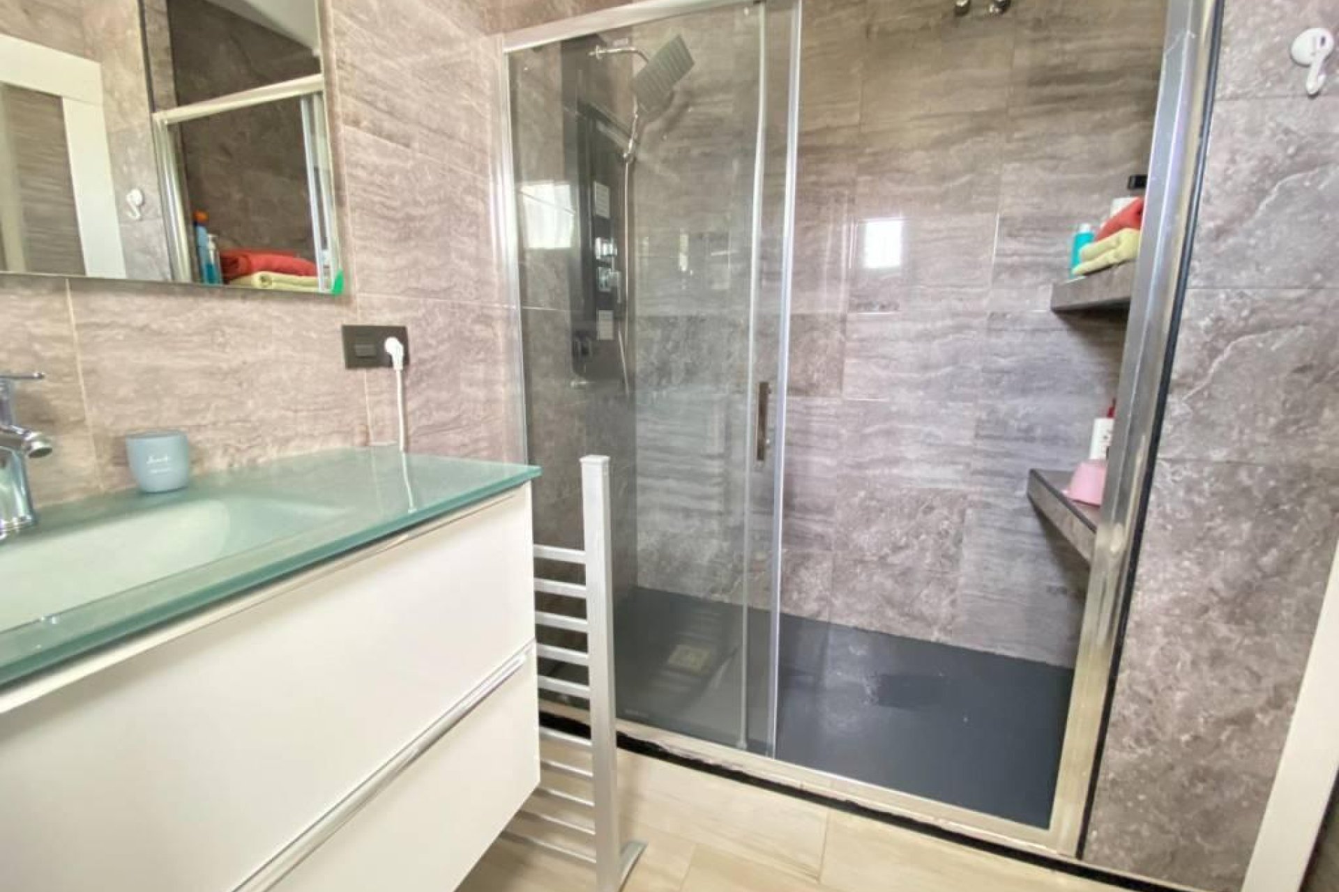 Resale - Villa -
Torrevieja - La Siesta - El Salado - Torreta