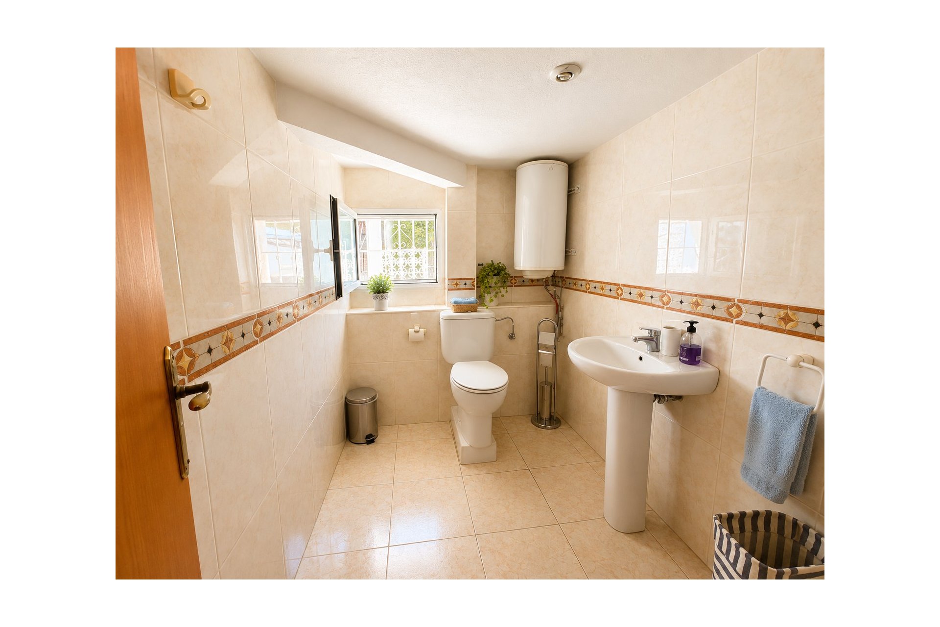 Resale - Villa -
Torrevieja - La siesta