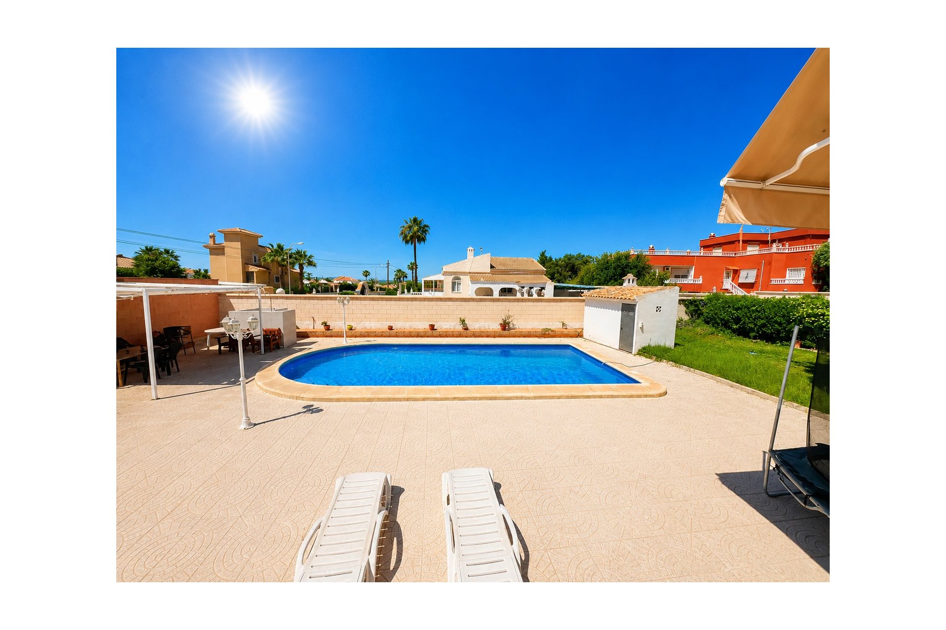 Resale - Villa -
Torrevieja - La siesta