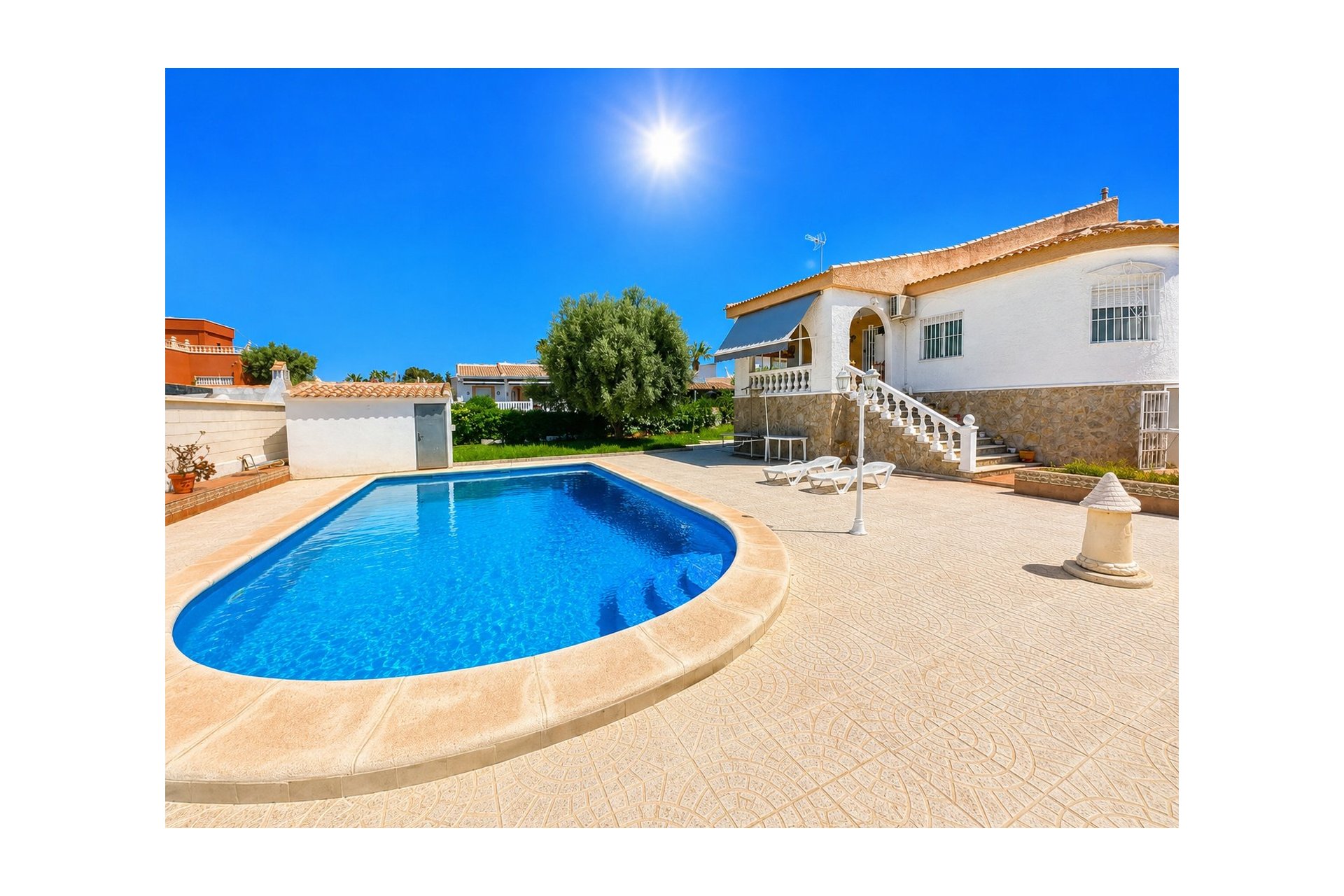 Resale - Villa -
Torrevieja - La siesta