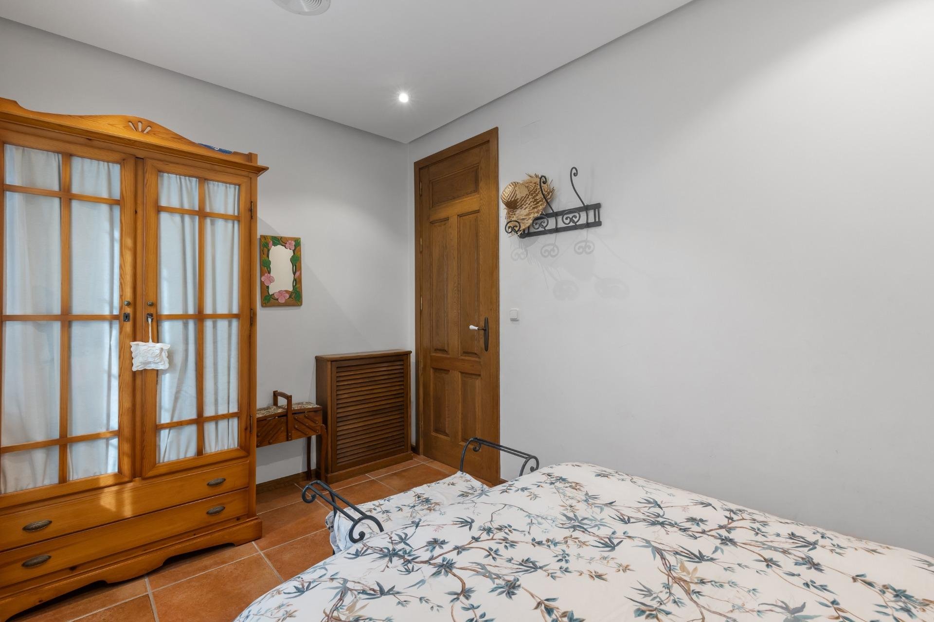 Resale - Villa -
Torrevieja - La veleta