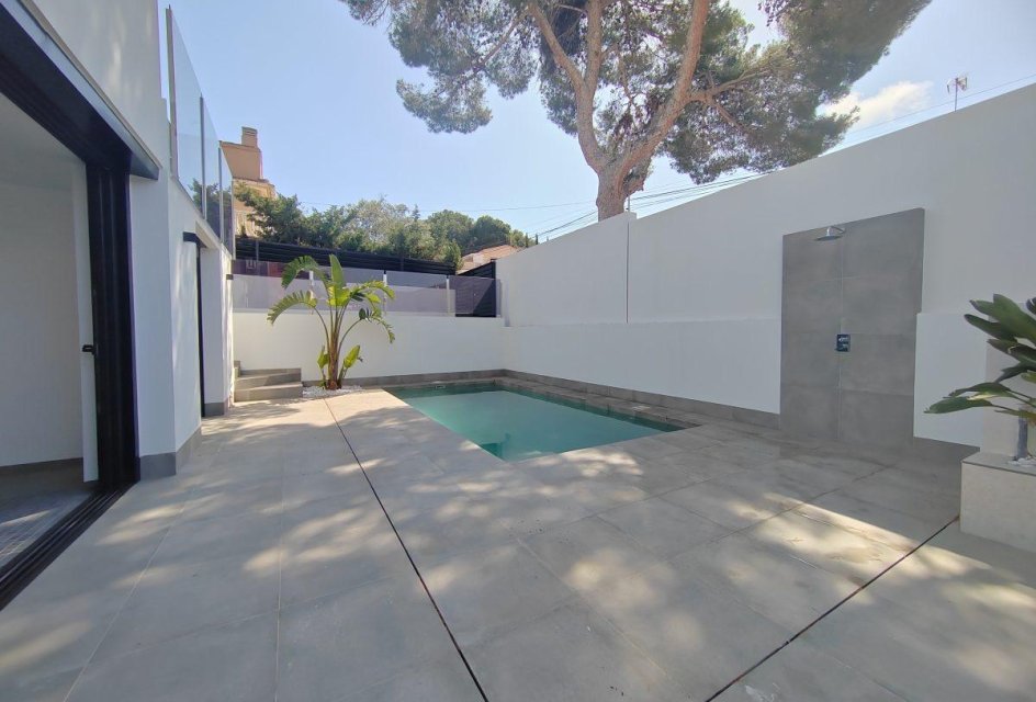 Resale - Villa -
Torrevieja - Los balcones