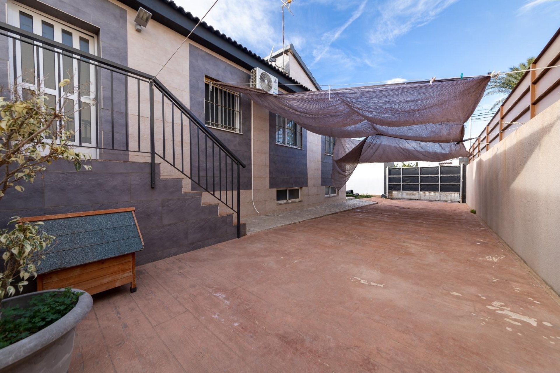 Resale - Villa -
Torrevieja - Los balcones