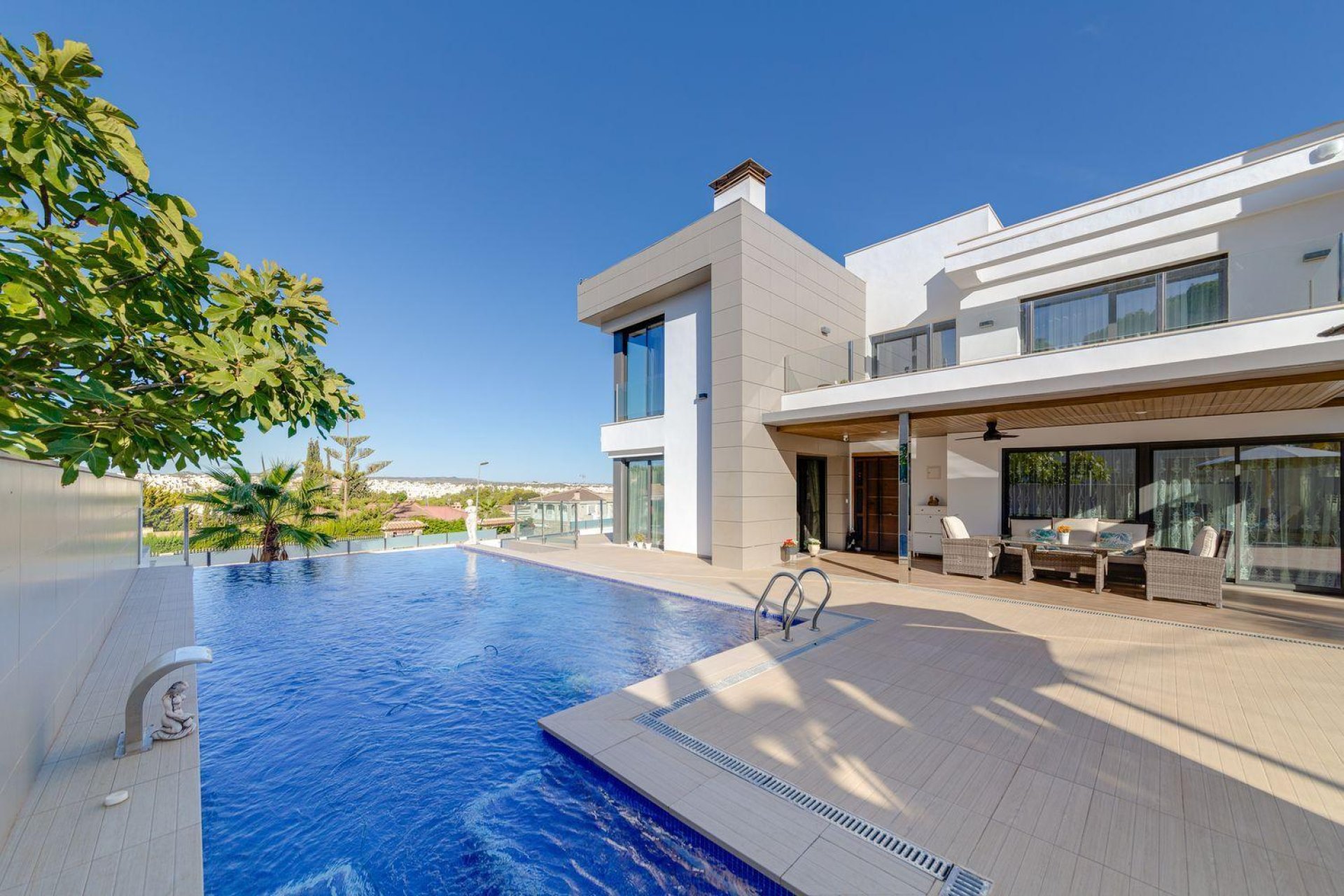 Resale - Villa -
Torrevieja - Los balcones