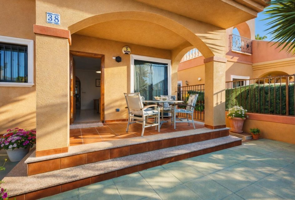 Resale - Villa -
Torrevieja - Sector 25