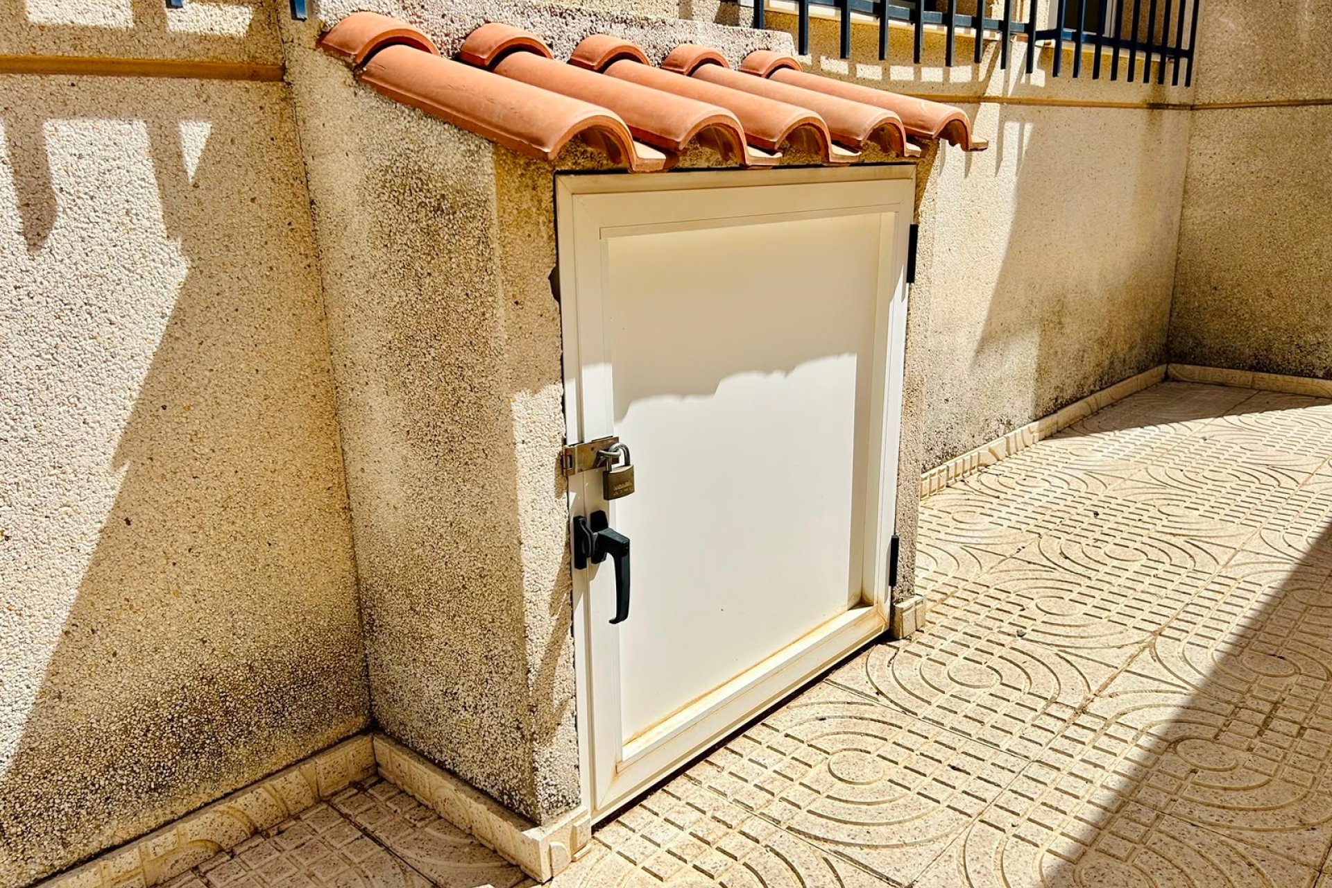 Resale - - VILLA -
Torrevieja - Urbanización San Luis