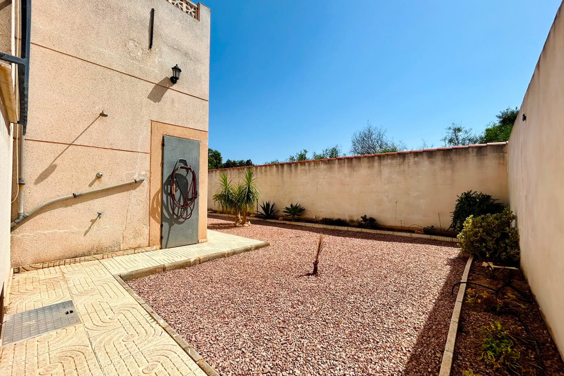 Resale - - VILLA -
Torrevieja - Urbanización San Luis
