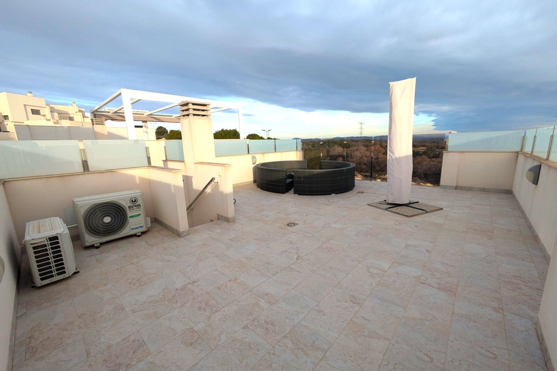 Resale - Villa -
Villamartin