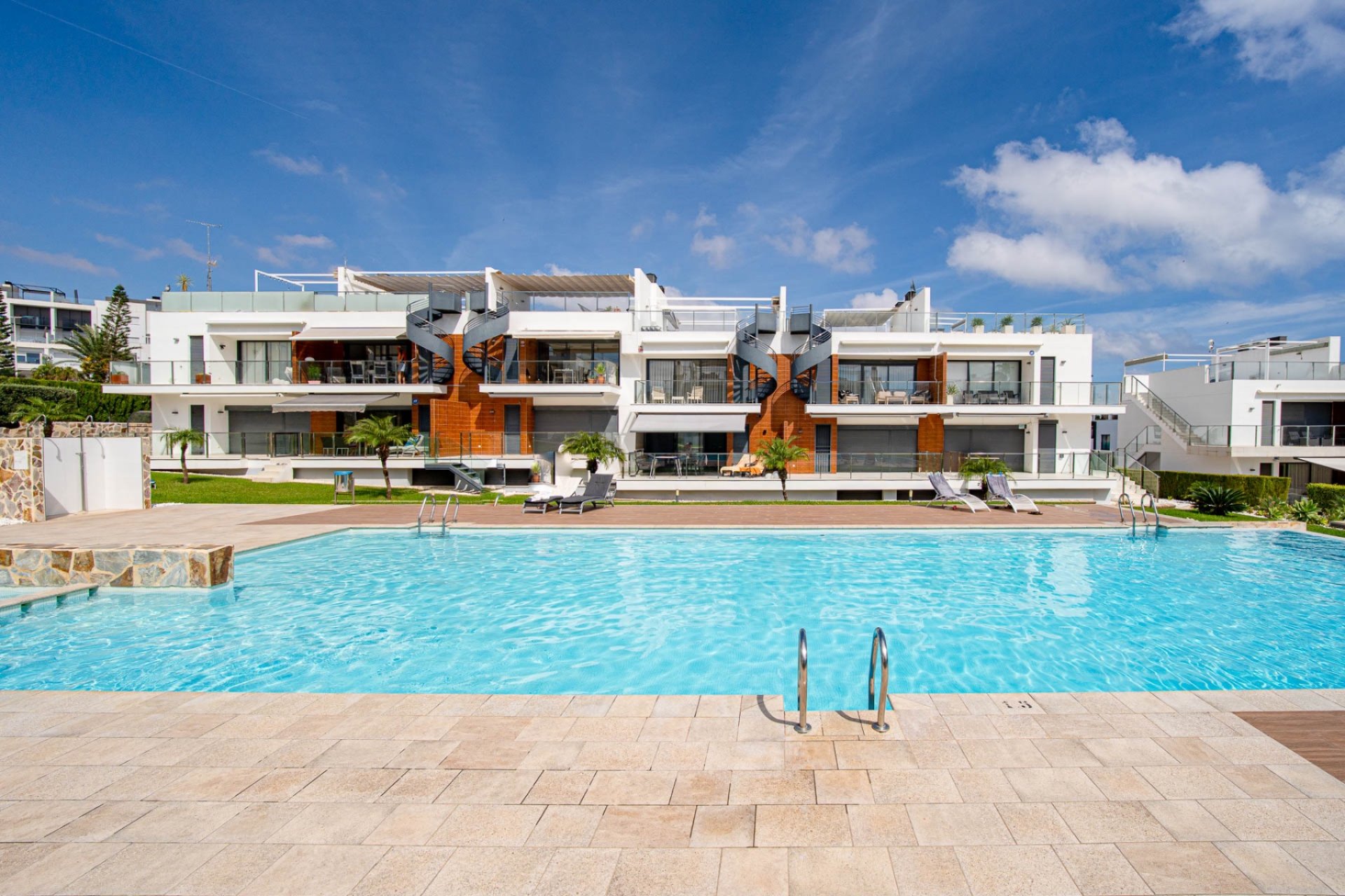 Revente - Apartament -
Punta Prima