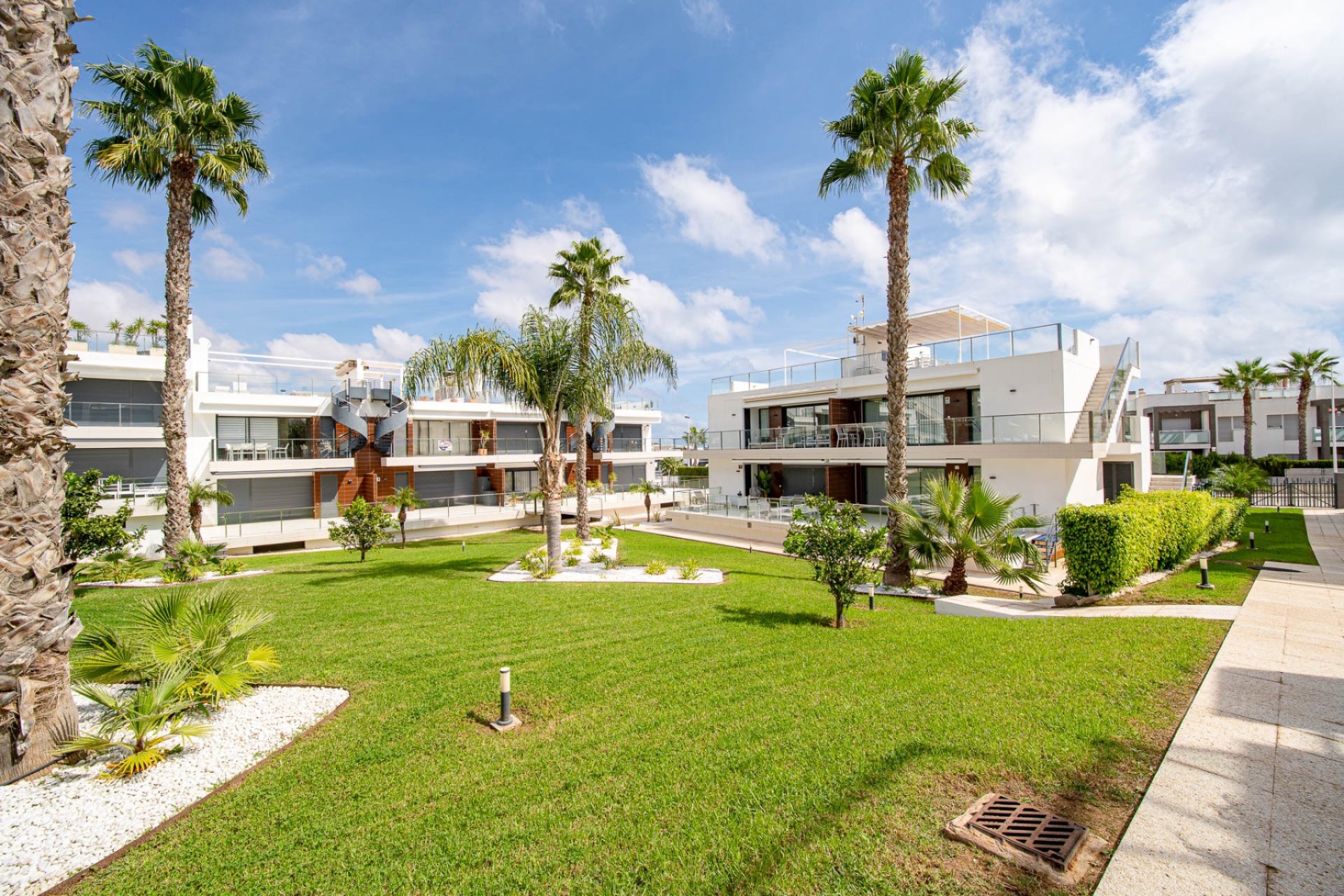 Revente - Apartament -
Punta Prima