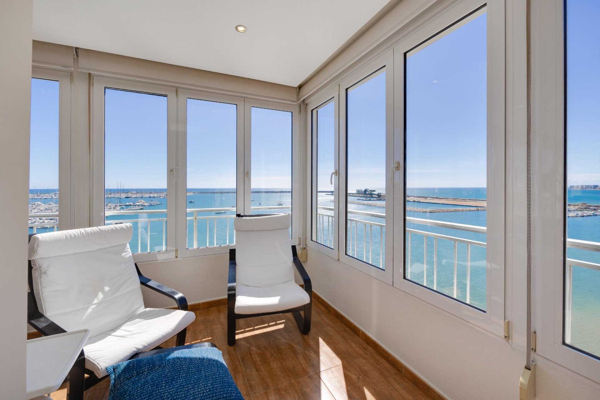 Revente - Apartamento -
Torrevieja - Playa Acequion