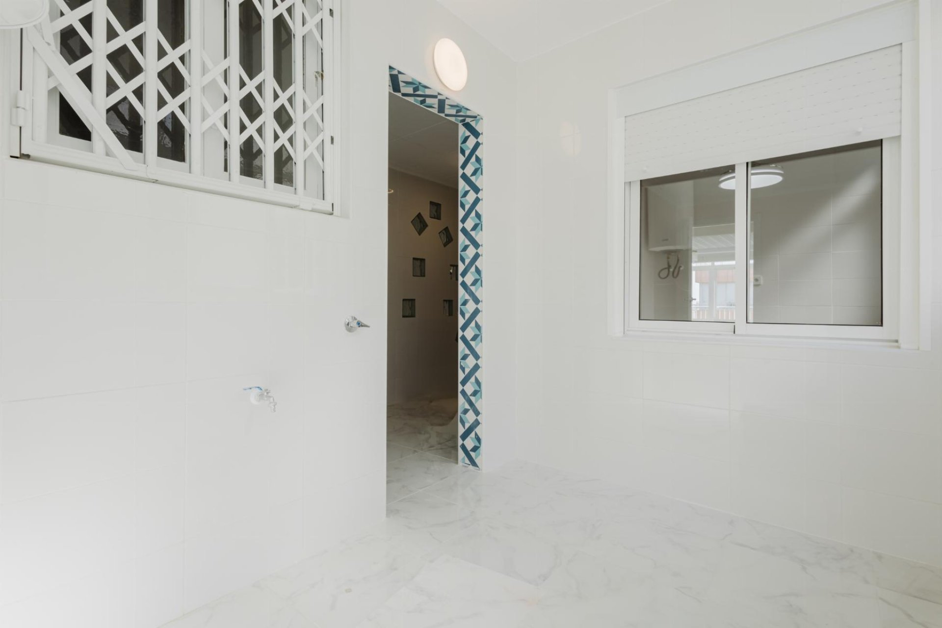 Revente - Apartamento -
Torrevieja - Playa de La Acequion