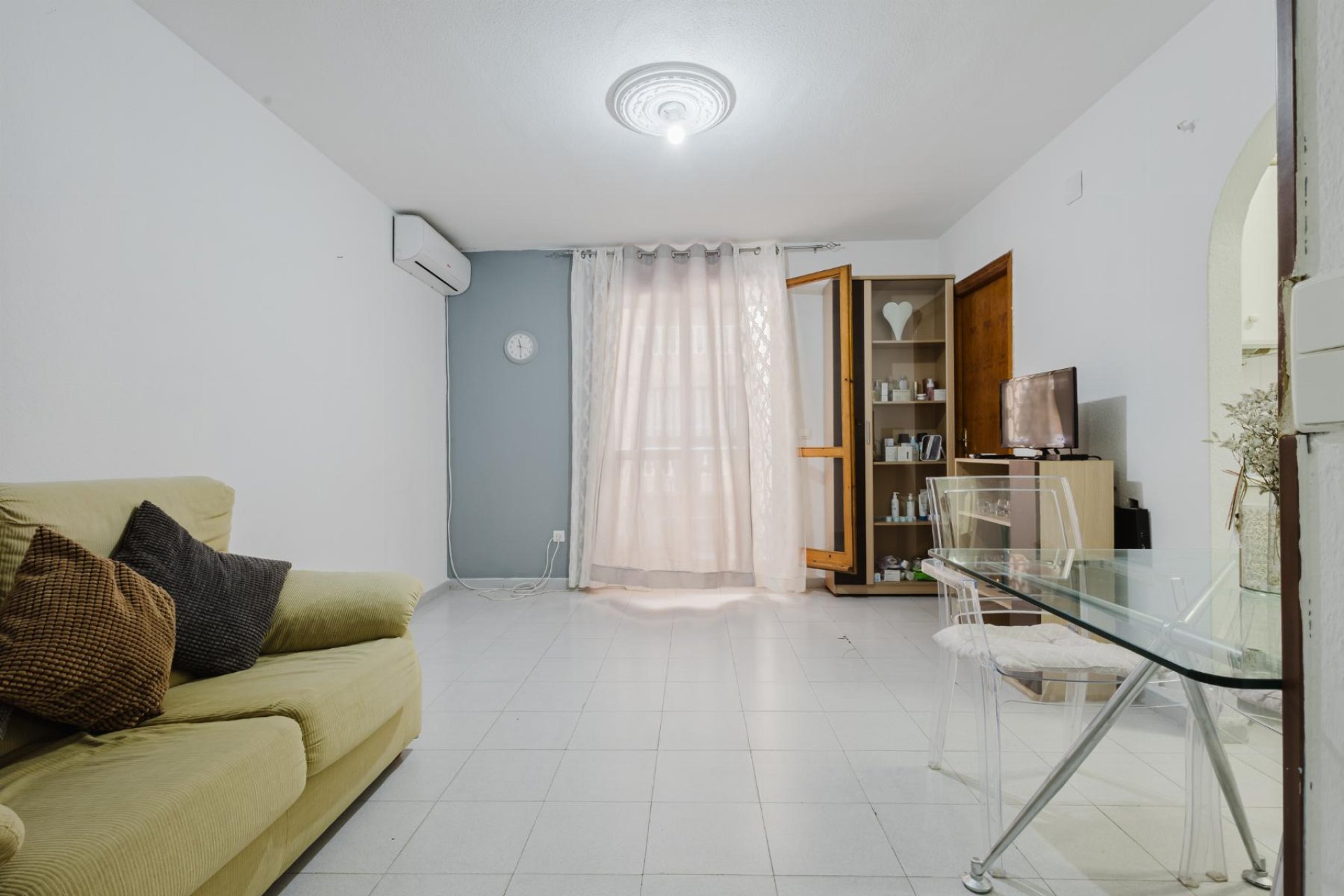 Revente - Apartamento -
Torrevieja - Playa de La Acequion
