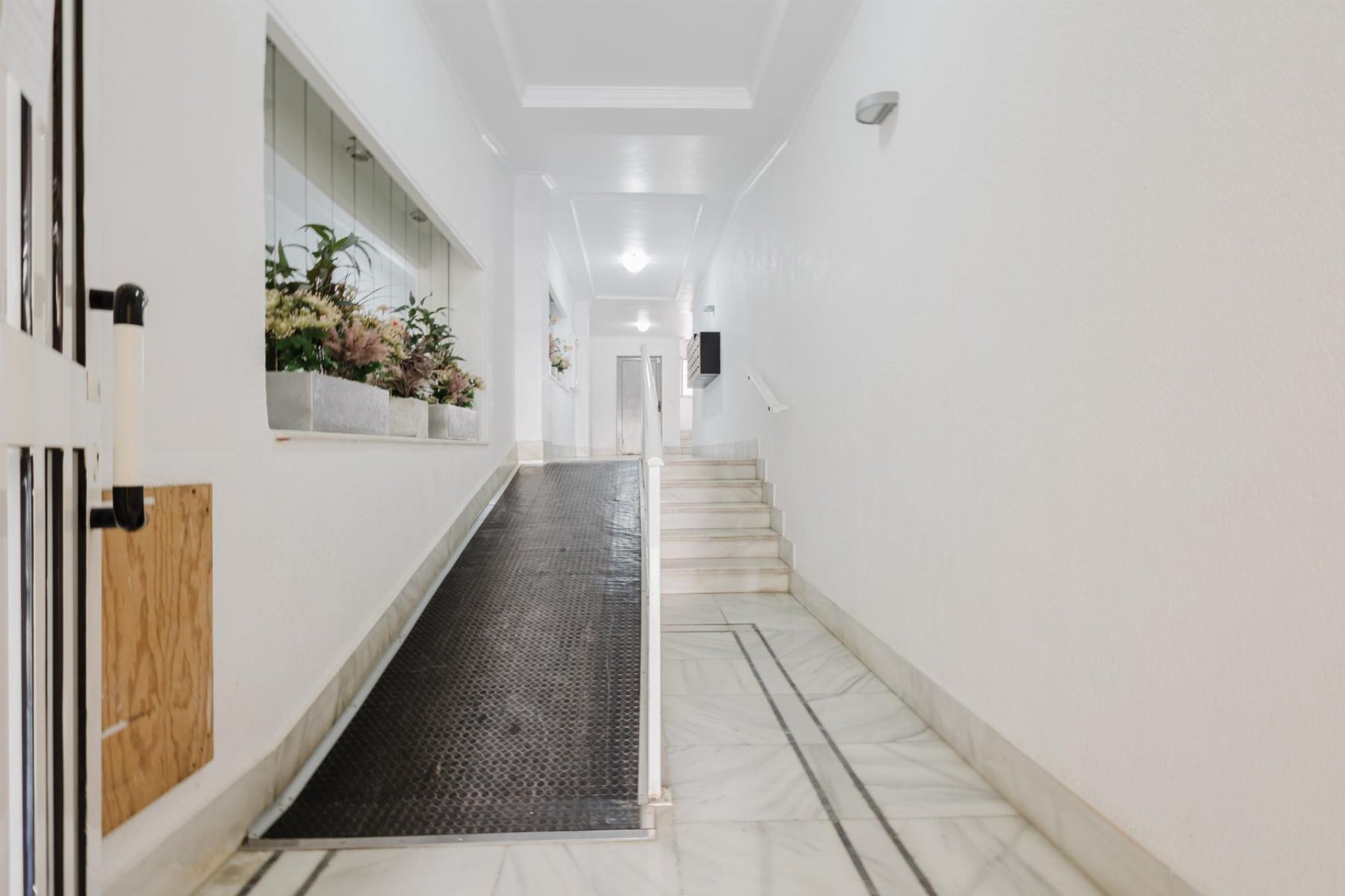 Revente - Apartamento -
Torrevieja - Playa de los Naufragos