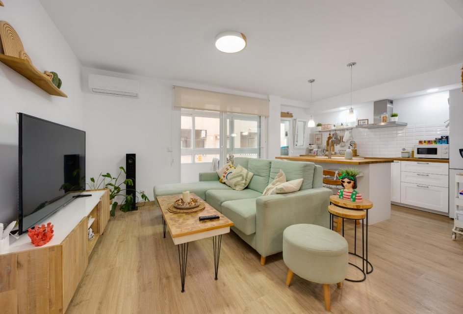 Revente - Apartamento -
Torrevieja - Playa de los Naufragos