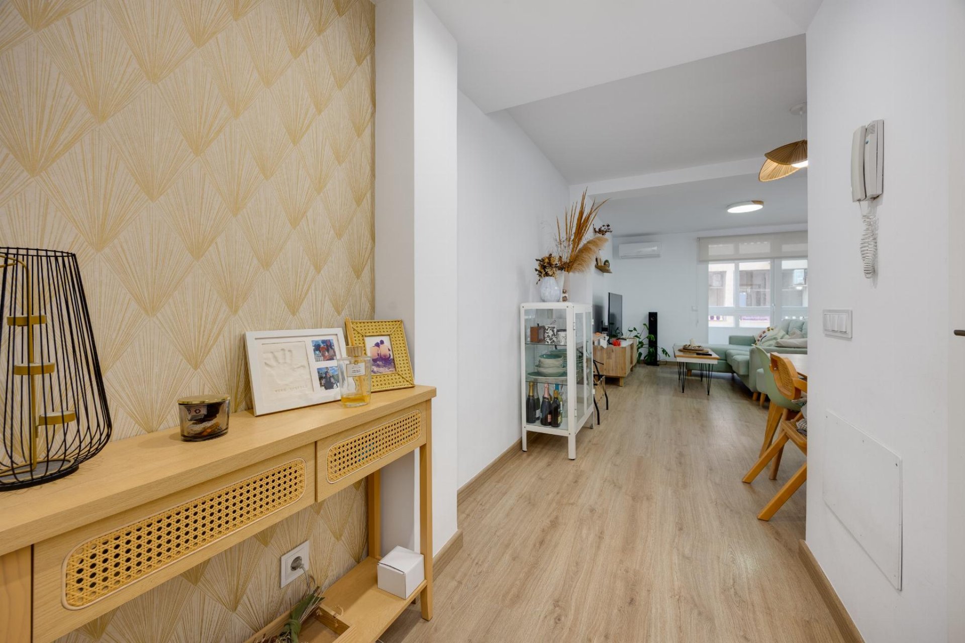 Revente - Apartamento -
Torrevieja - Playa de los Naufragos