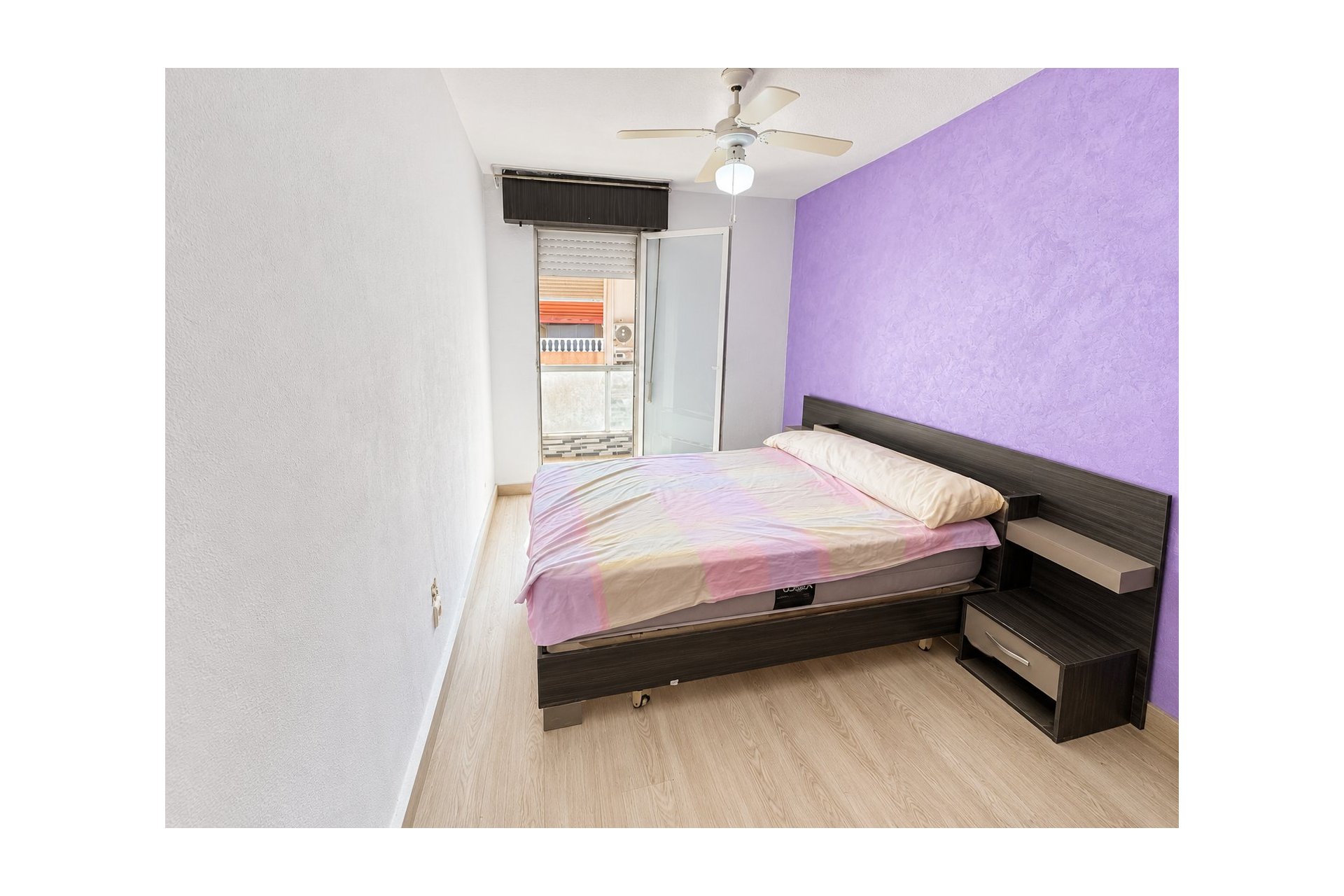 Revente - Apartamento -
Torrevieja - Playa de los Naufragos