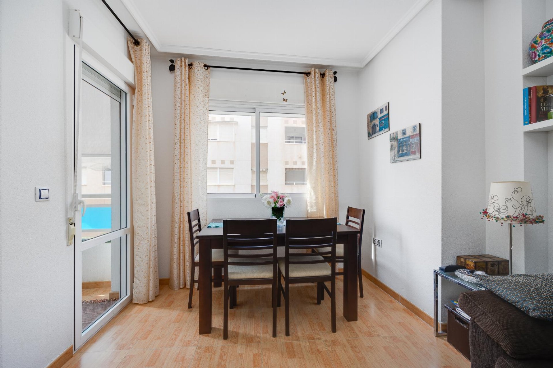 Revente - Apartamento -
Torrevieja - Playa del Acequión