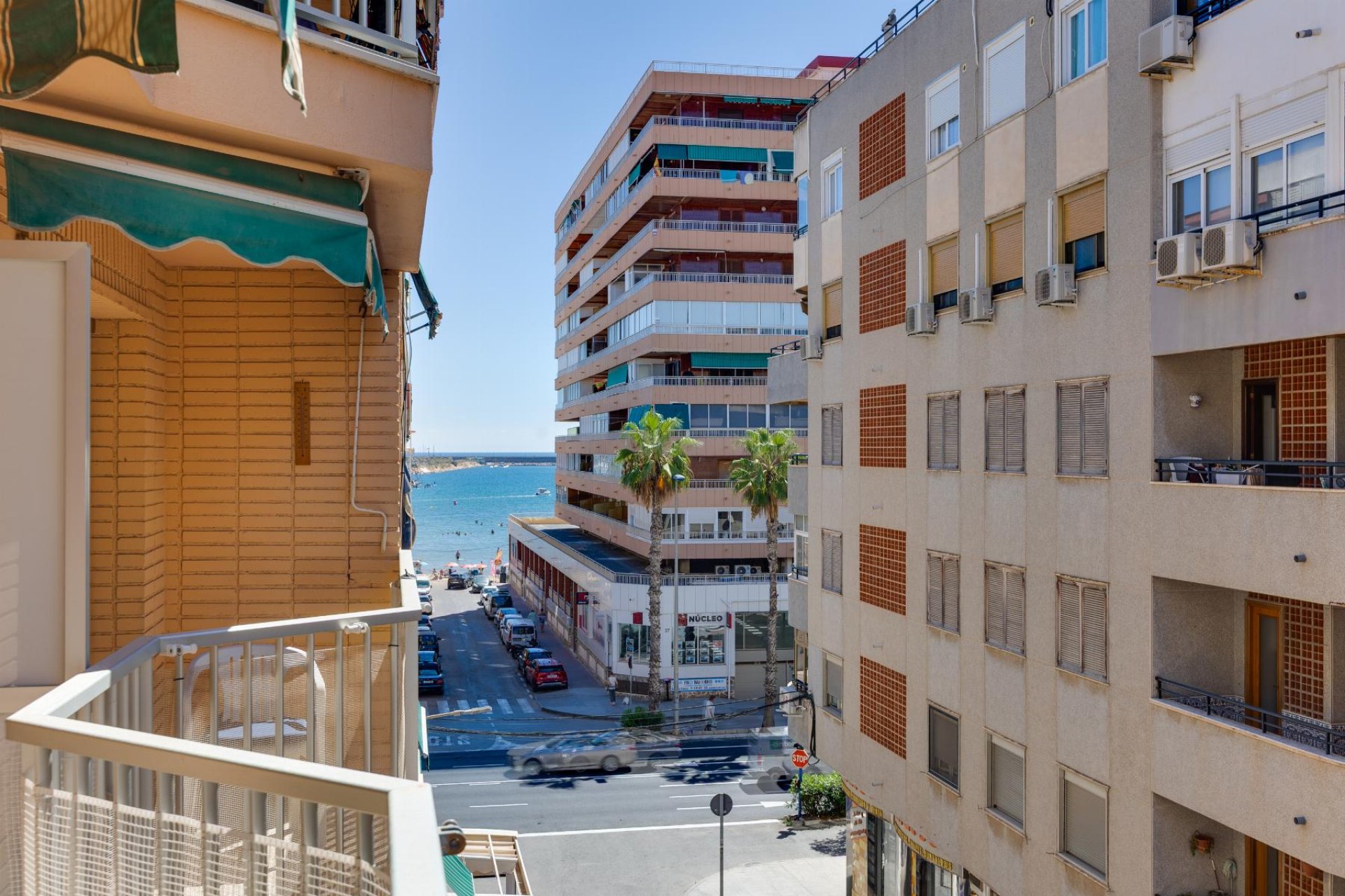 Revente - Apartamento -
Torrevieja - Playa del Acequión