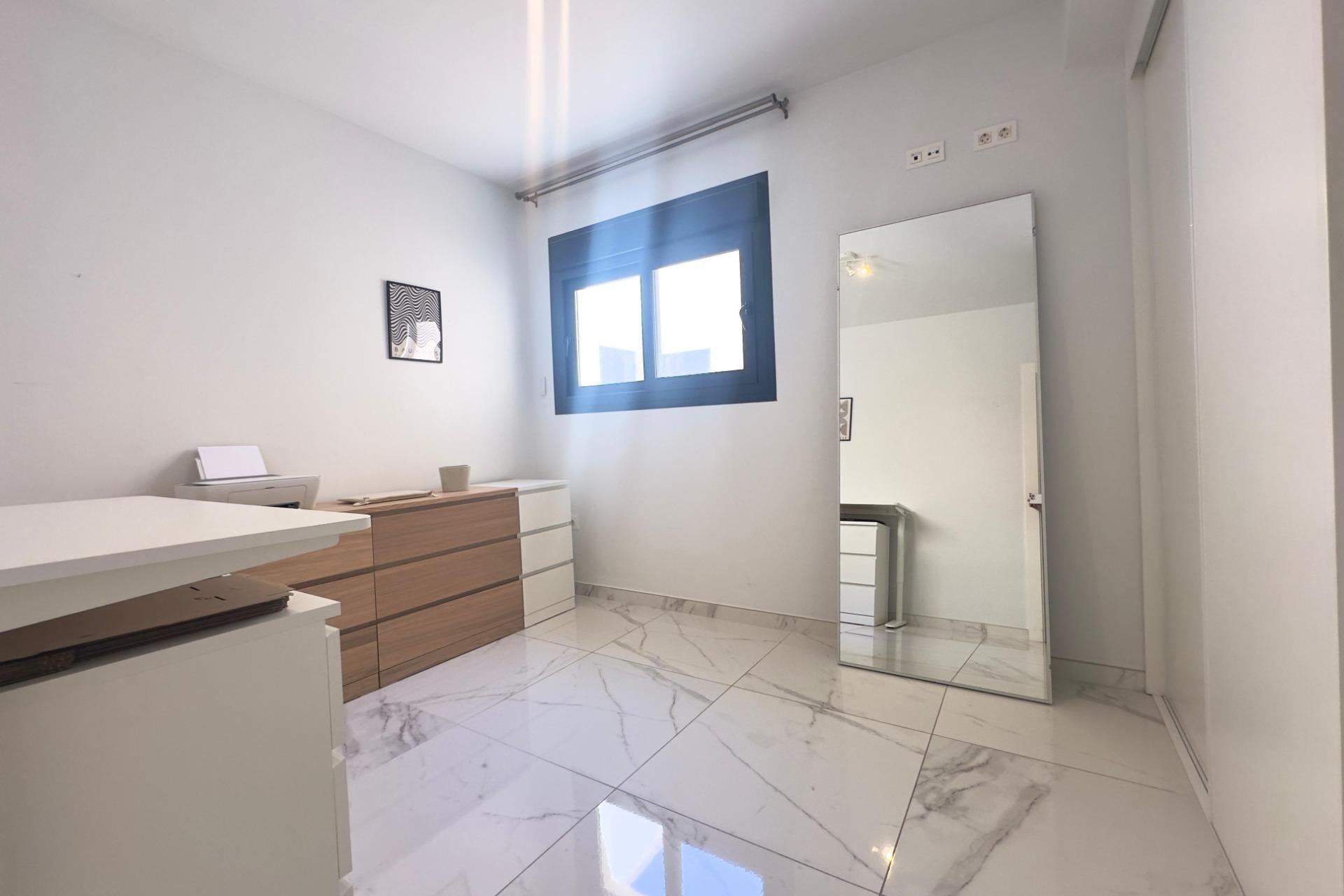 Revente - Appartement -
Orihuela Costa - PAU 8