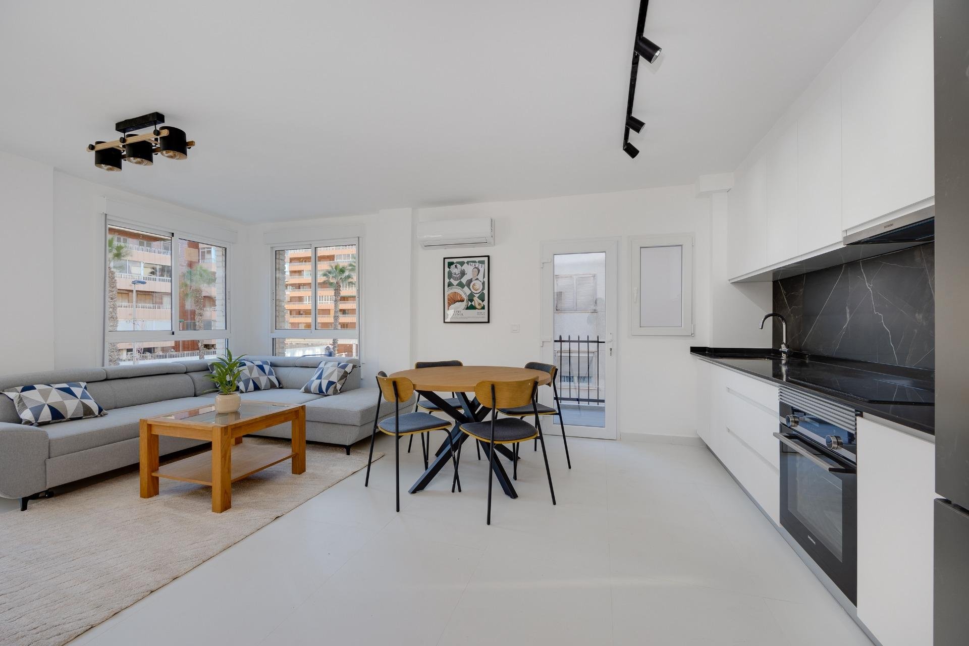 Revente - Appartement -
Torrevieja - Acequion