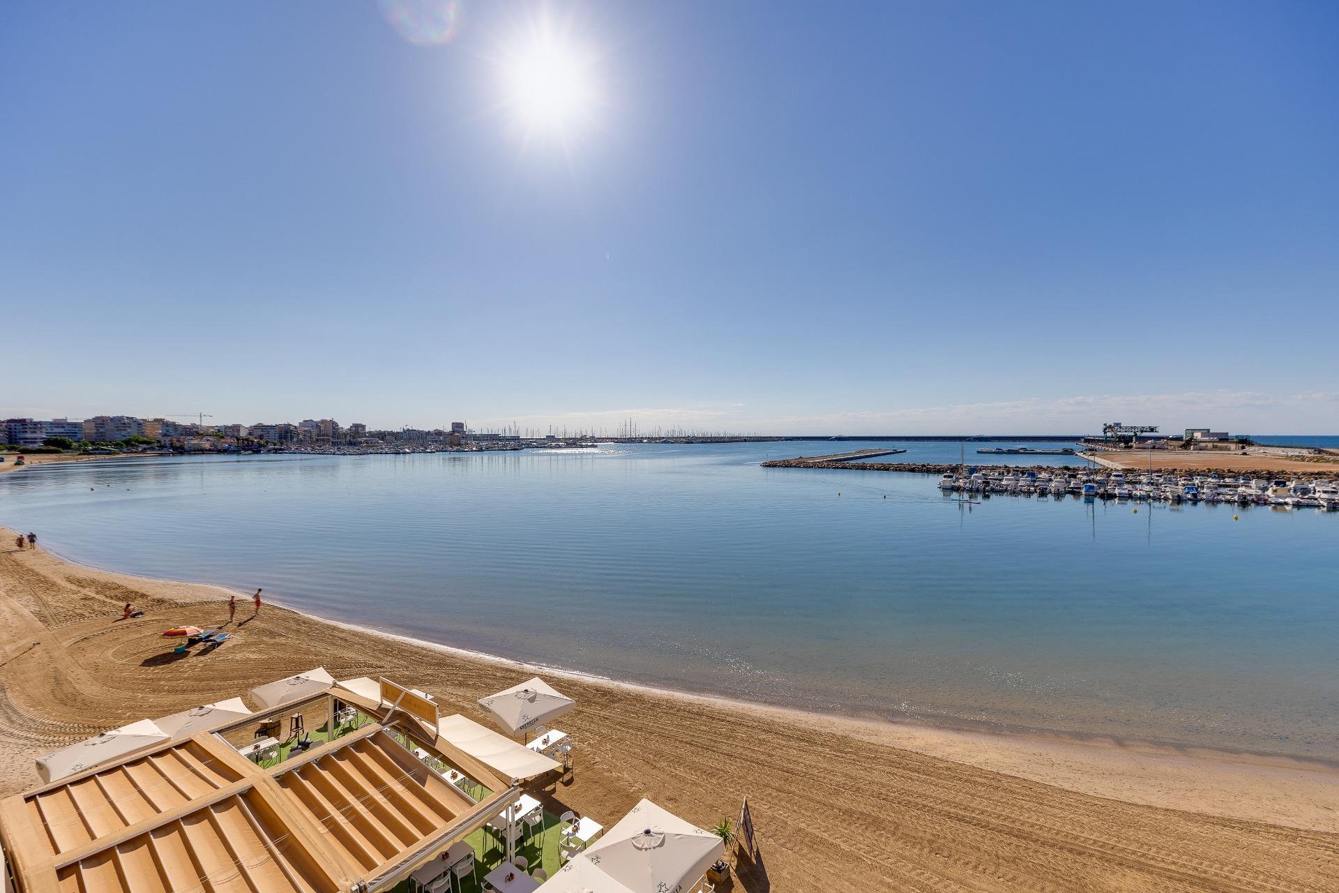 Revente - Appartement -
Torrevieja - Acequion
