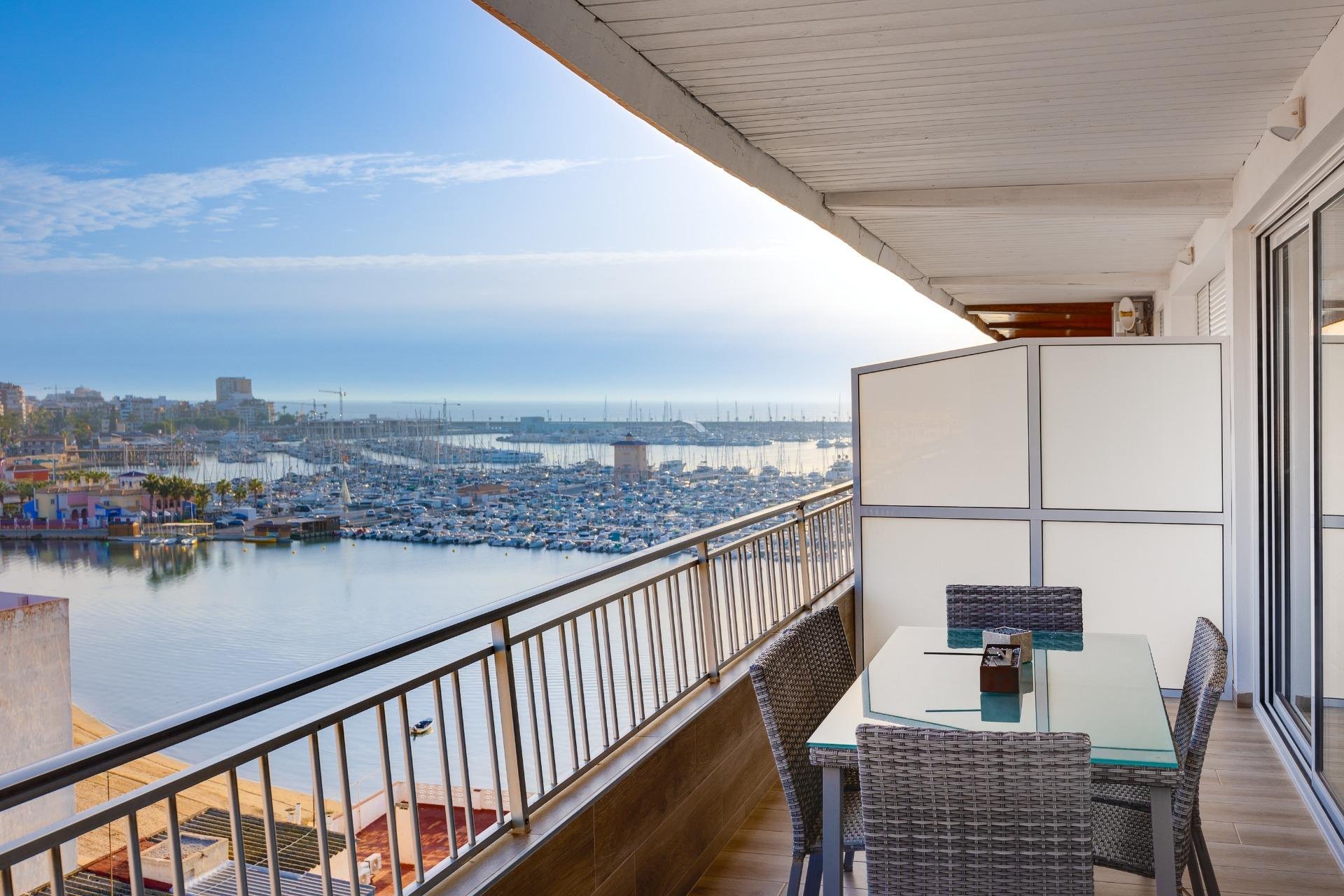 Revente - Appartement -
Torrevieja - Acequion