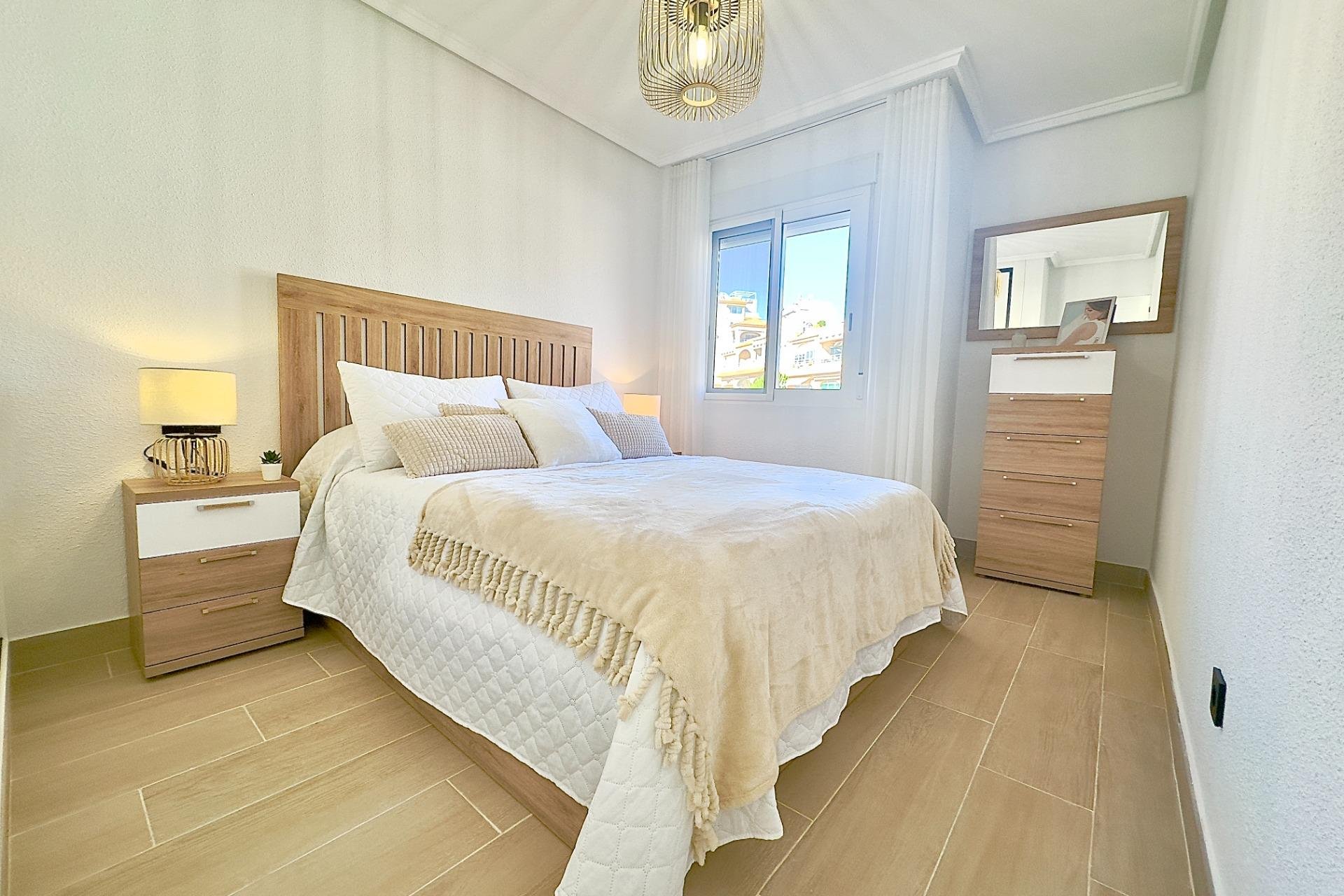 Revente - Appartement -
Torrevieja - Cabo Cervera