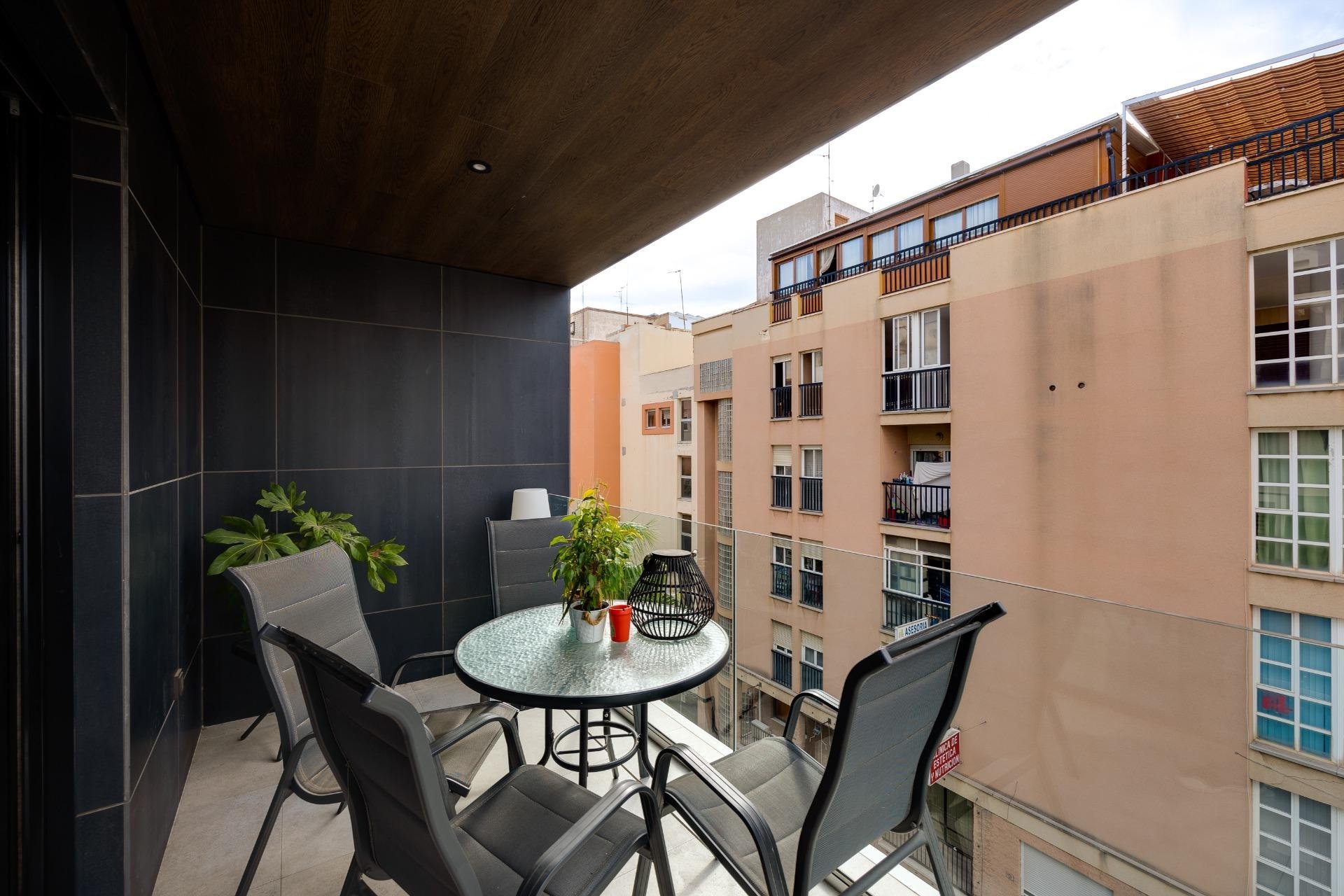 Revente - Appartement -
Torrevieja - Centro