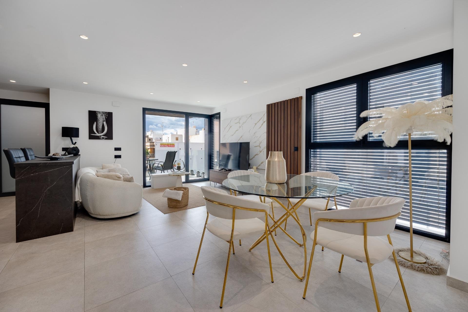 Revente - Appartement -
Torrevieja - Centro