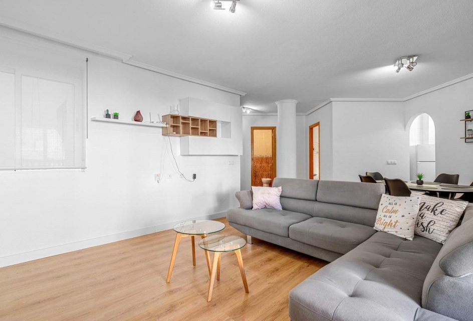 Revente - Appartement -
Torrevieja - Centro