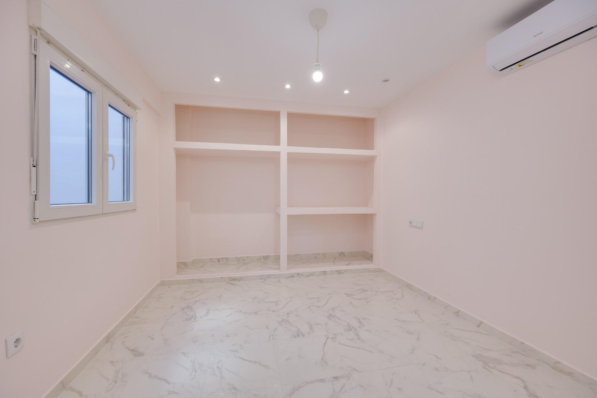 Revente - Appartement -
Torrevieja - Centro