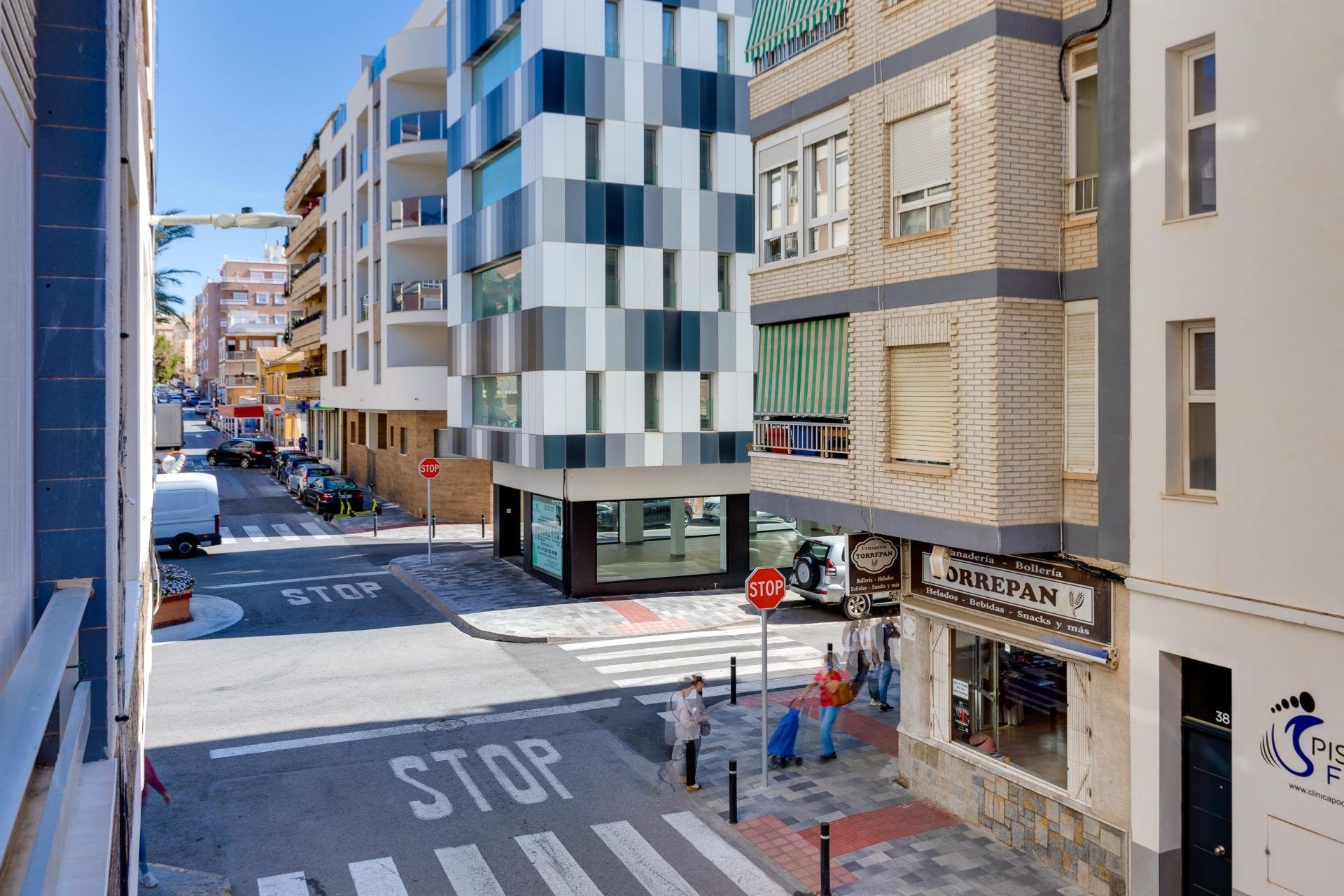 Revente - Appartement -
Torrevieja - Centro