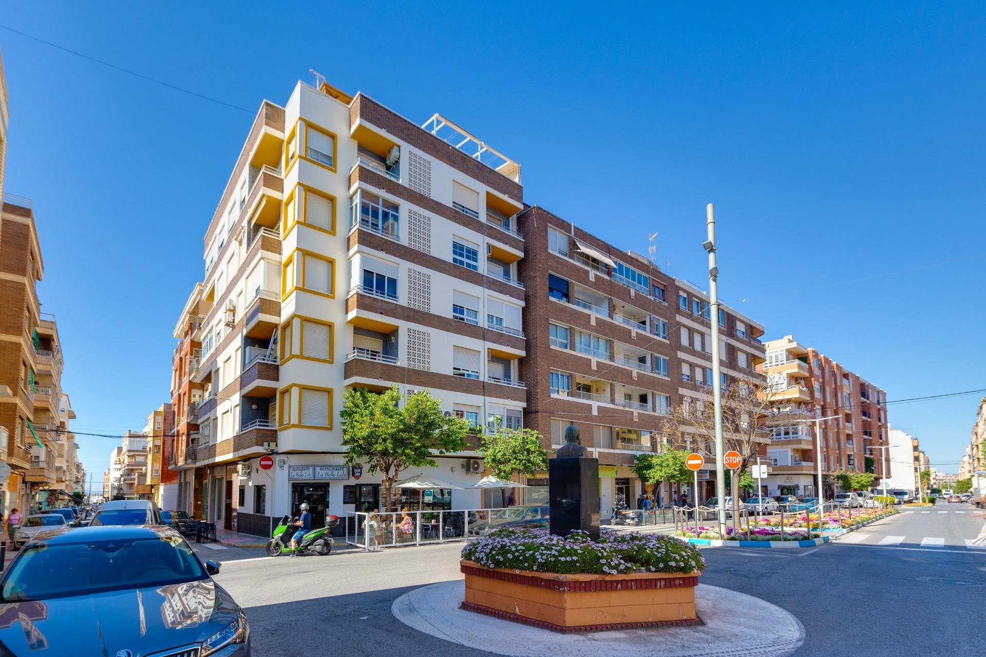 Revente - Appartement -
Torrevieja - Centro