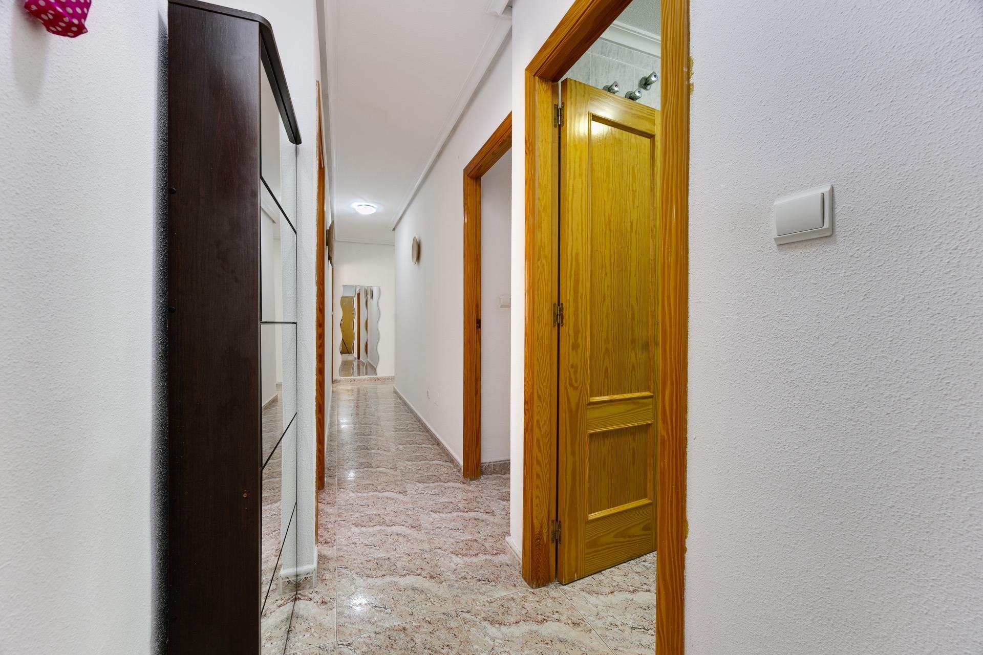 Revente - Appartement -
Torrevieja - Centro