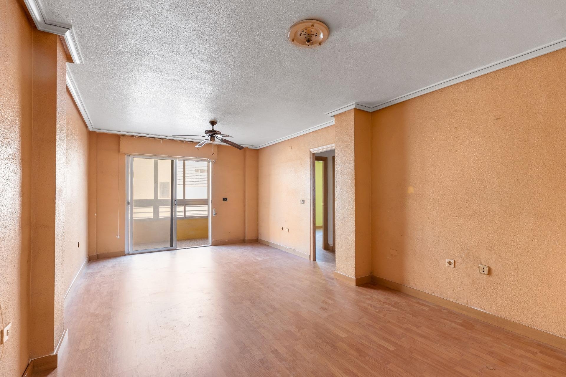 Revente - Appartement -
Torrevieja - Estacion de autobuses