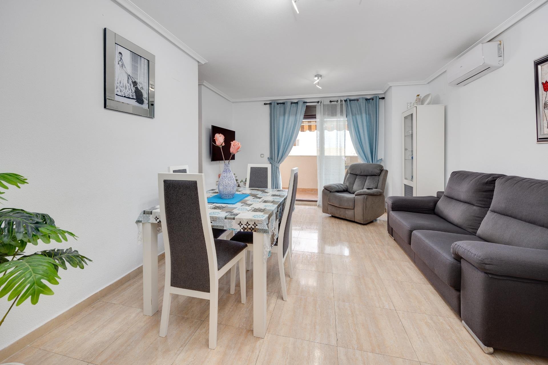 Revente - Appartement -
Torrevieja - Estacion de autobuses