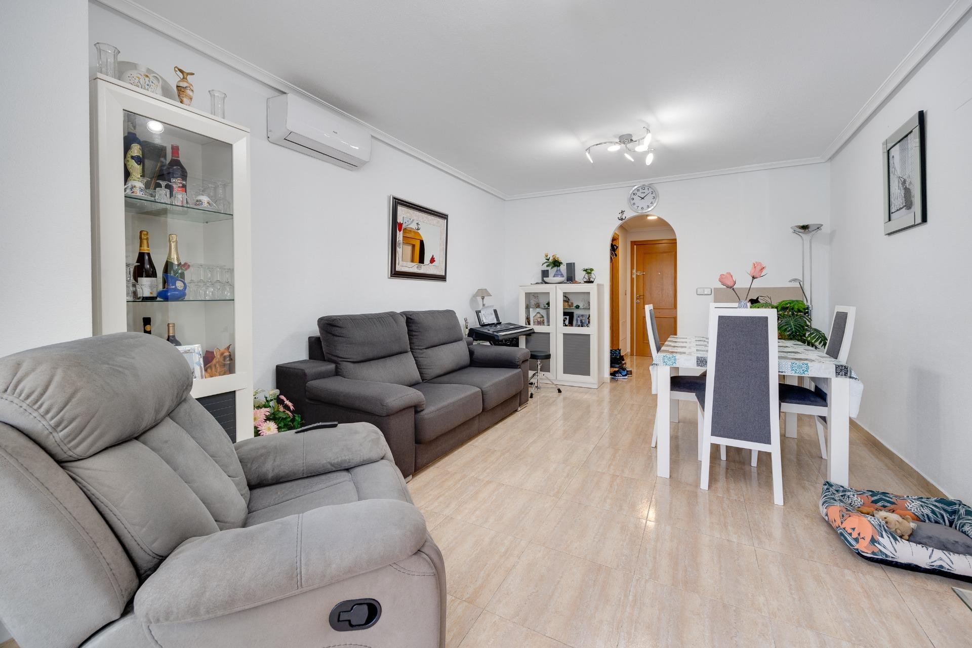 Revente - Appartement -
Torrevieja - Estacion de autobuses