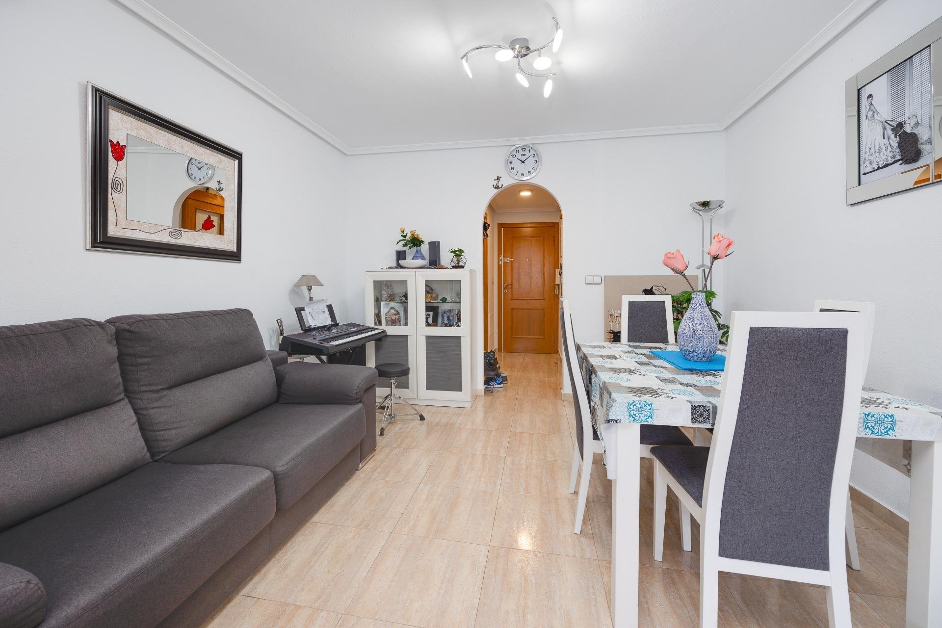 Revente - Appartement -
Torrevieja - Estacion de autobuses