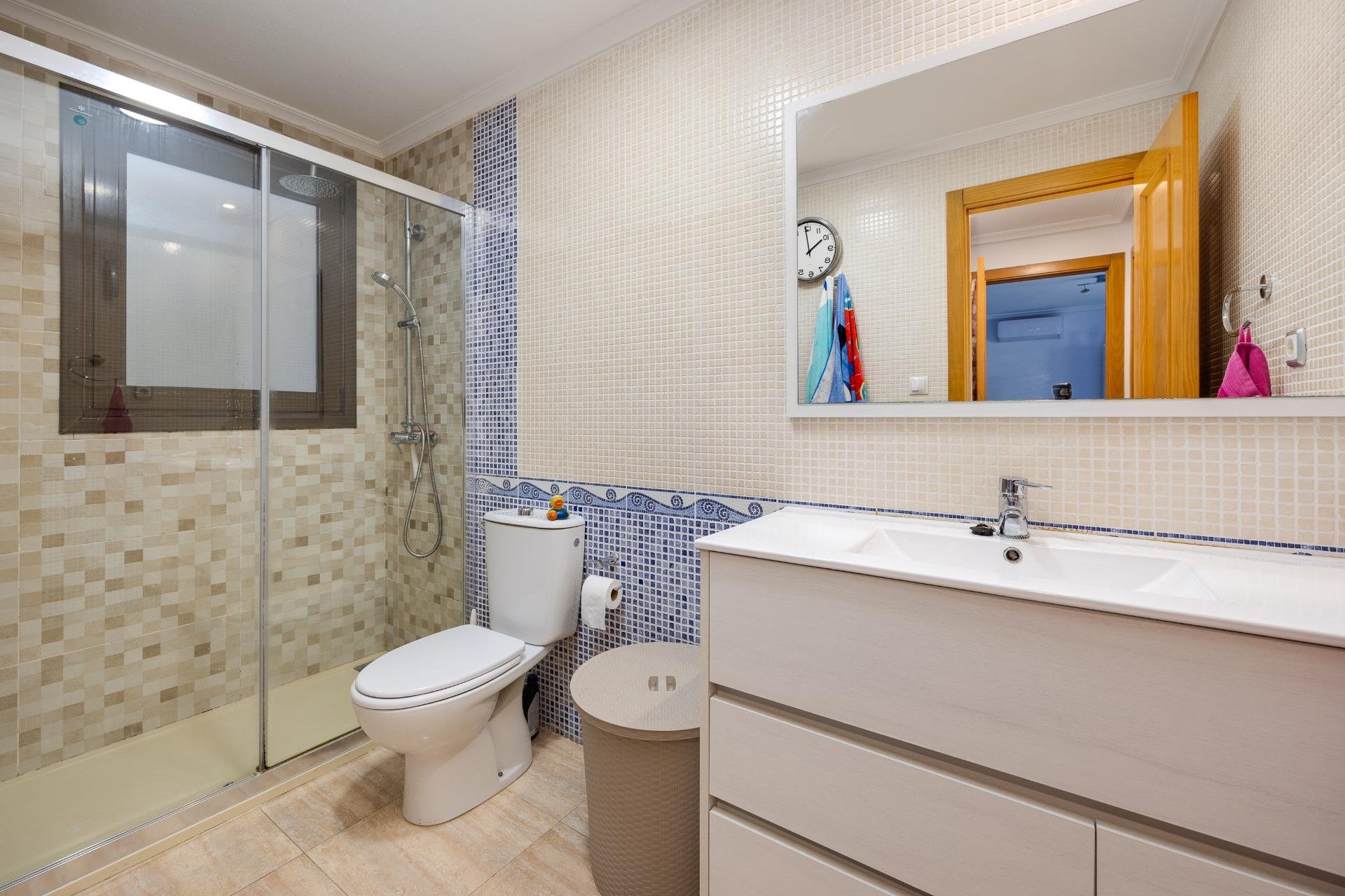 Revente - Appartement -
Torrevieja - Estacion de autobuses