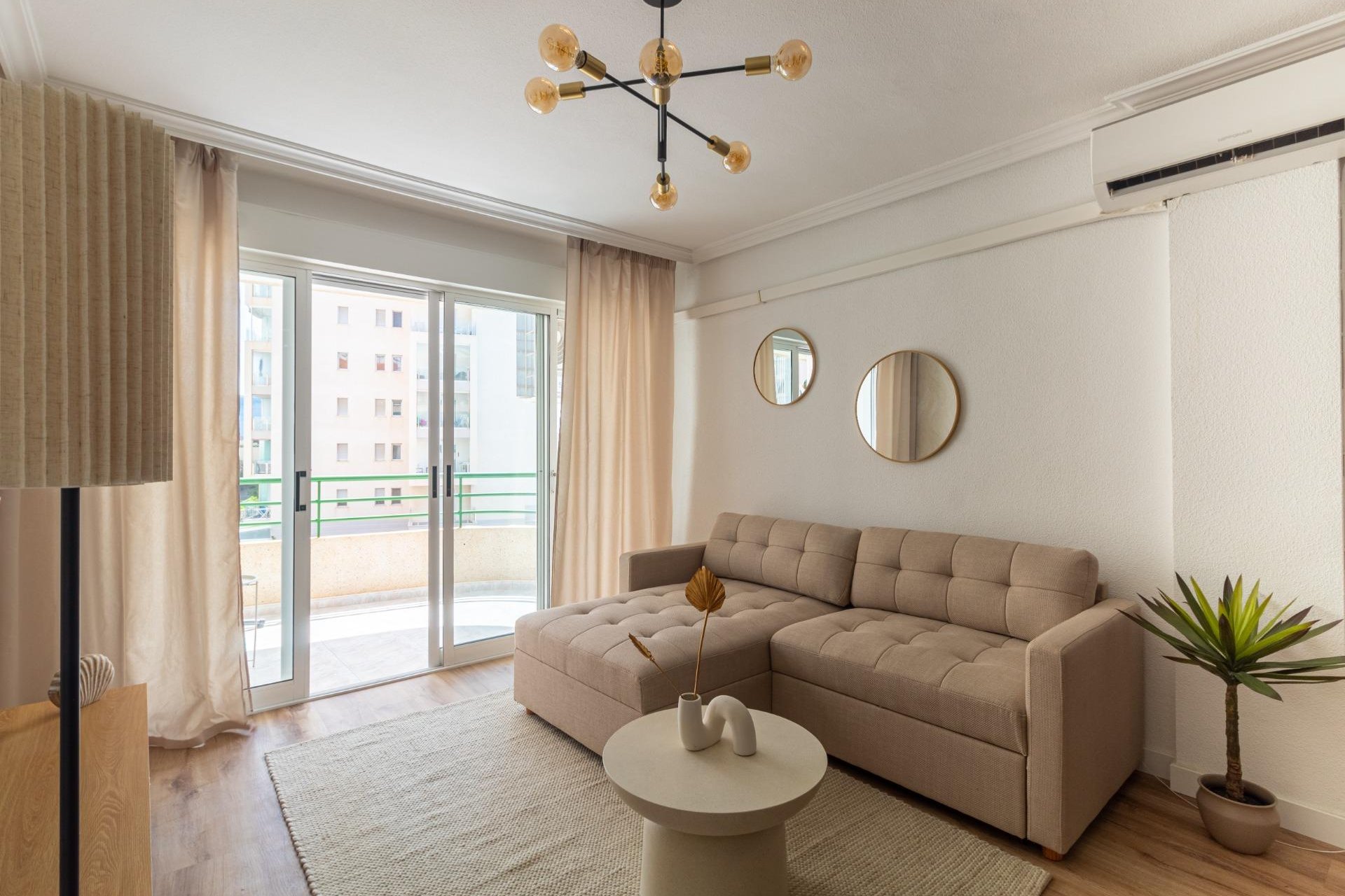 Revente - Appartement -
Torrevieja - La Mata pueblo