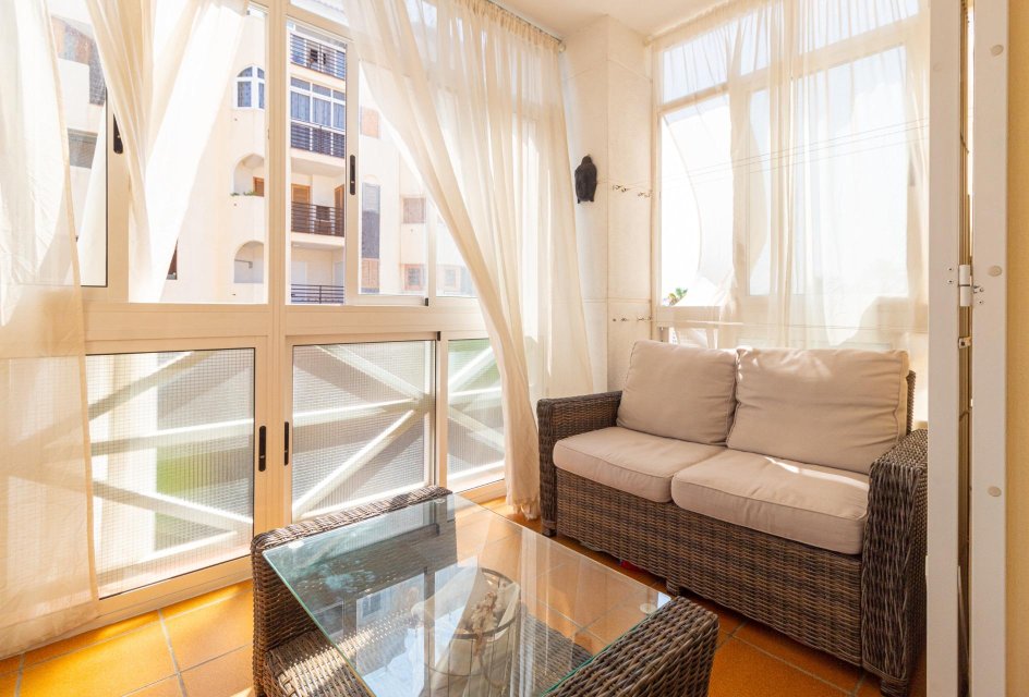 Revente - Appartement -
Torrevieja - La veleta