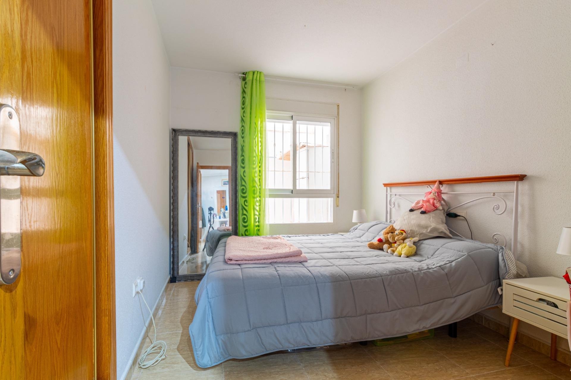 Revente - Appartement -
Torrevieja - Playa de los locos