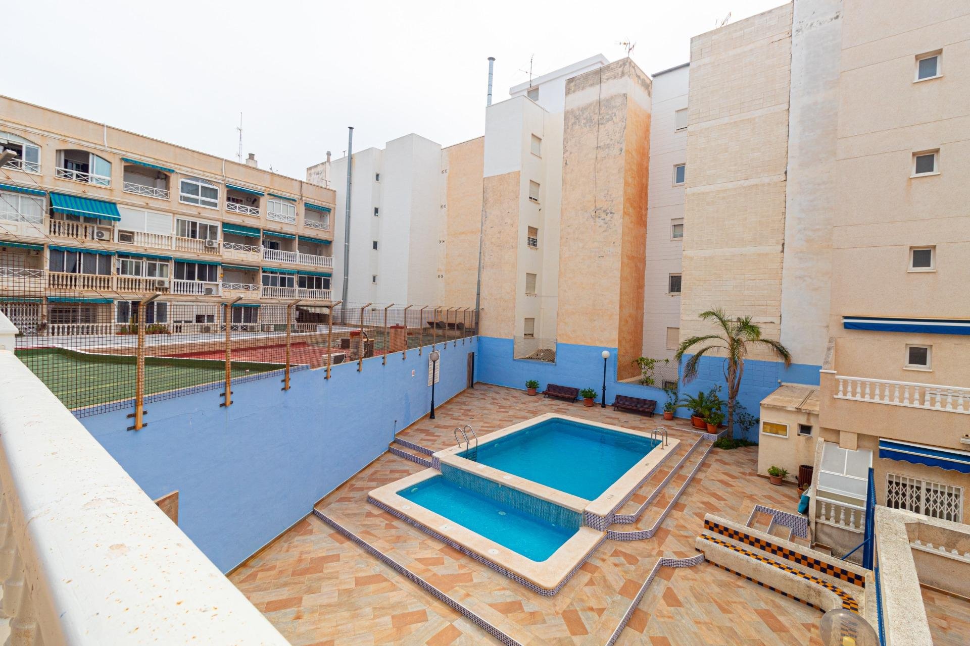 Revente - Appartement -
Torrevieja - Playa de los locos
