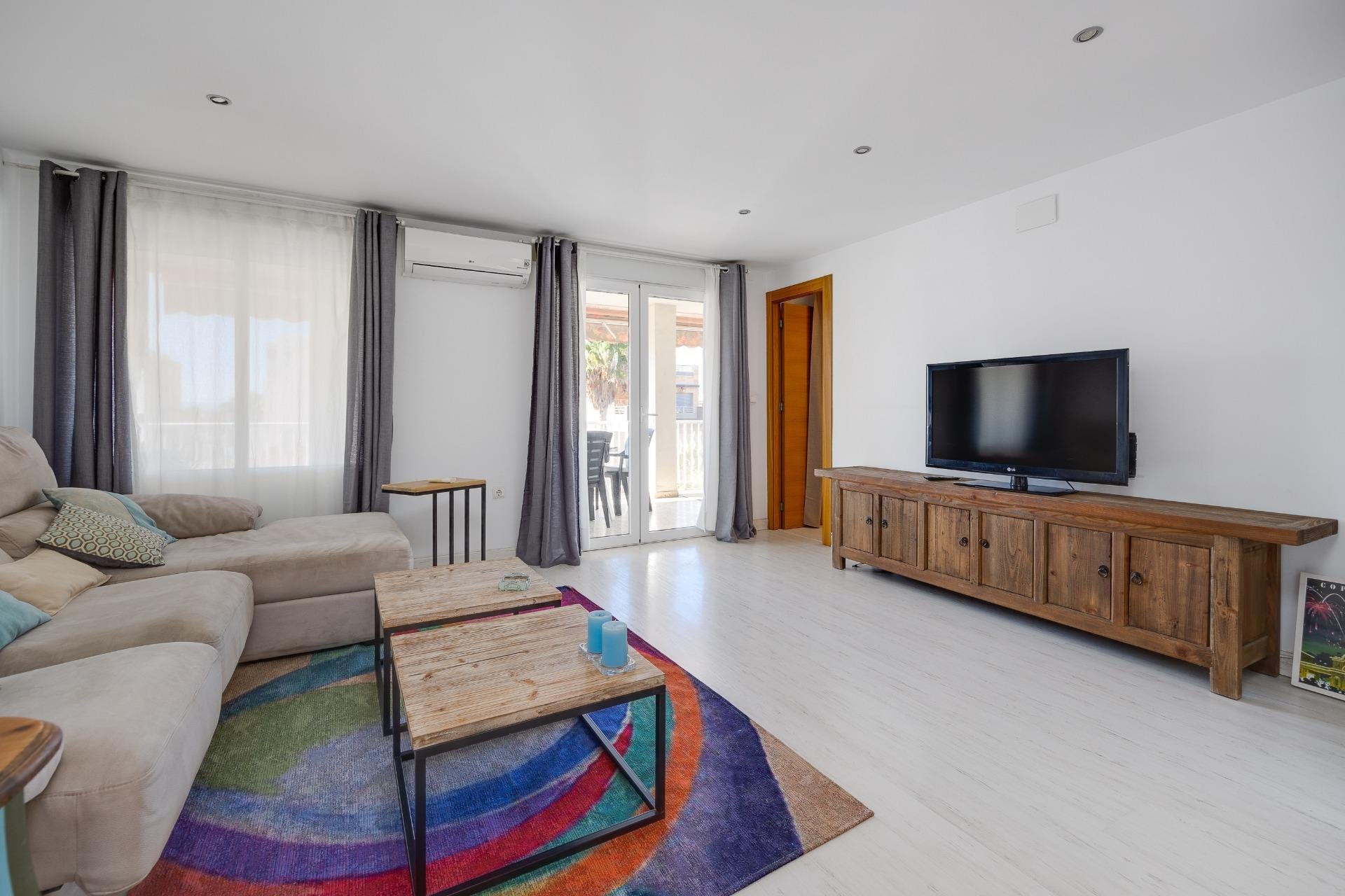 Revente - Appartement -
Torrevieja - Playa de los Naufragos