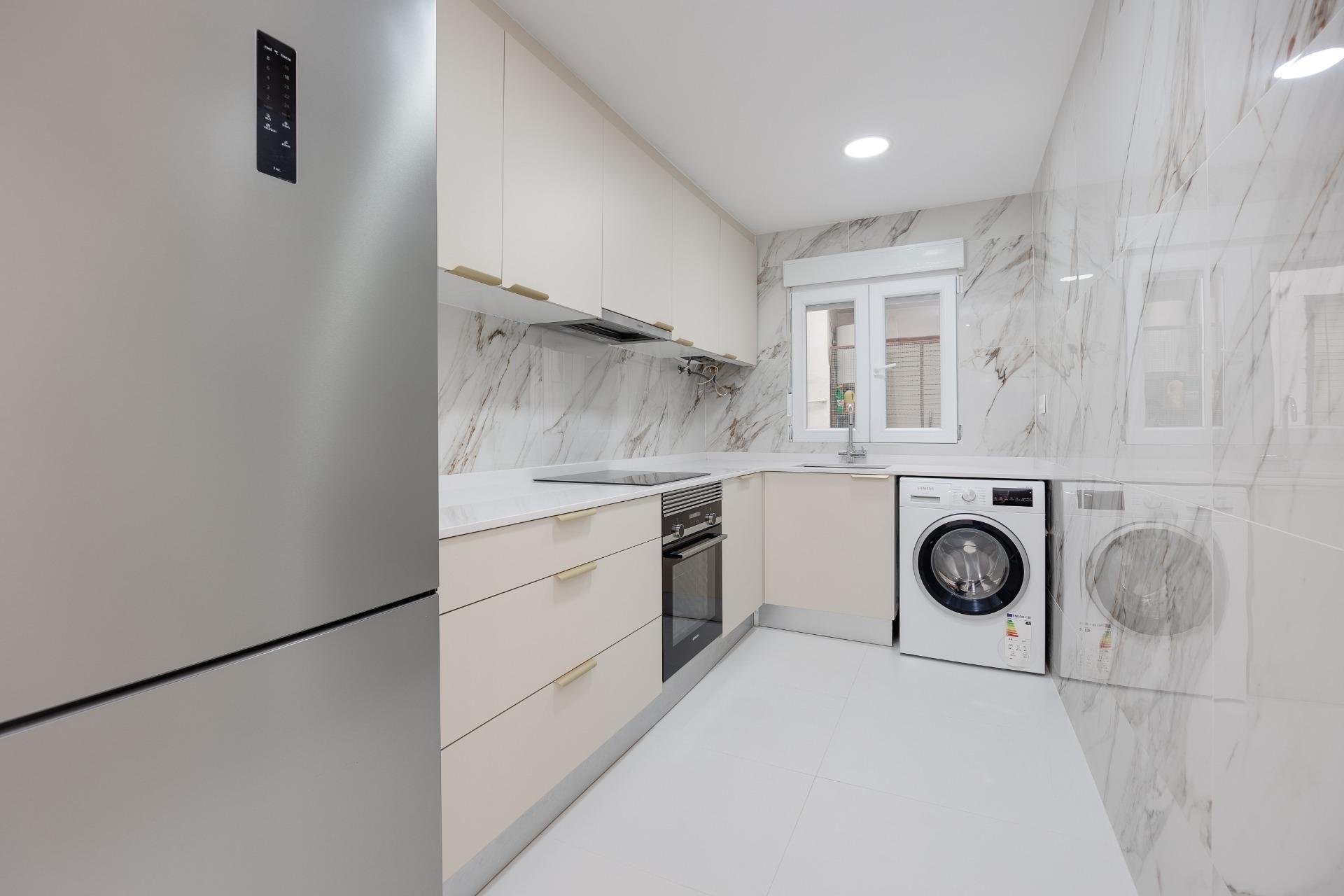 Revente - Appartement -
Torrevieja - Playa de los Naufragos